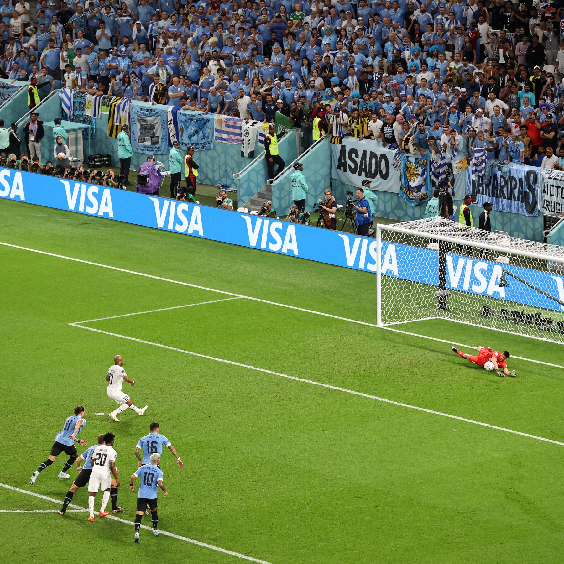 1800x1800 How South Korea Knocked Uruguay Out of the World Cup