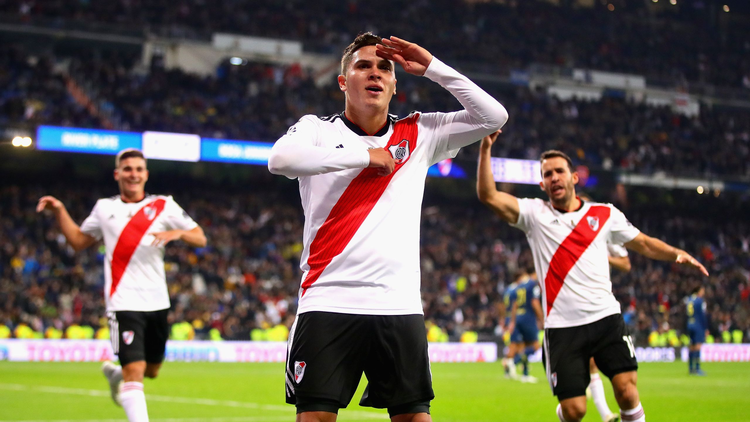 2560x1440 Copa Libertadores : le but somptueux de Quintero offre le sacre à River Plate