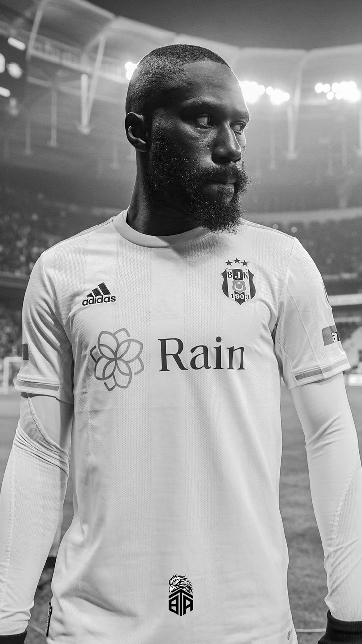 736x1308 Arthur Masuaku