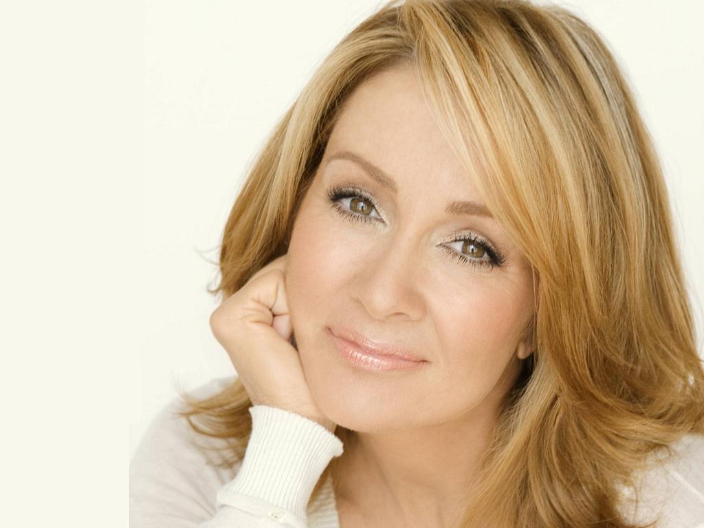 1024x768 Patricia Heaton Wallpaper