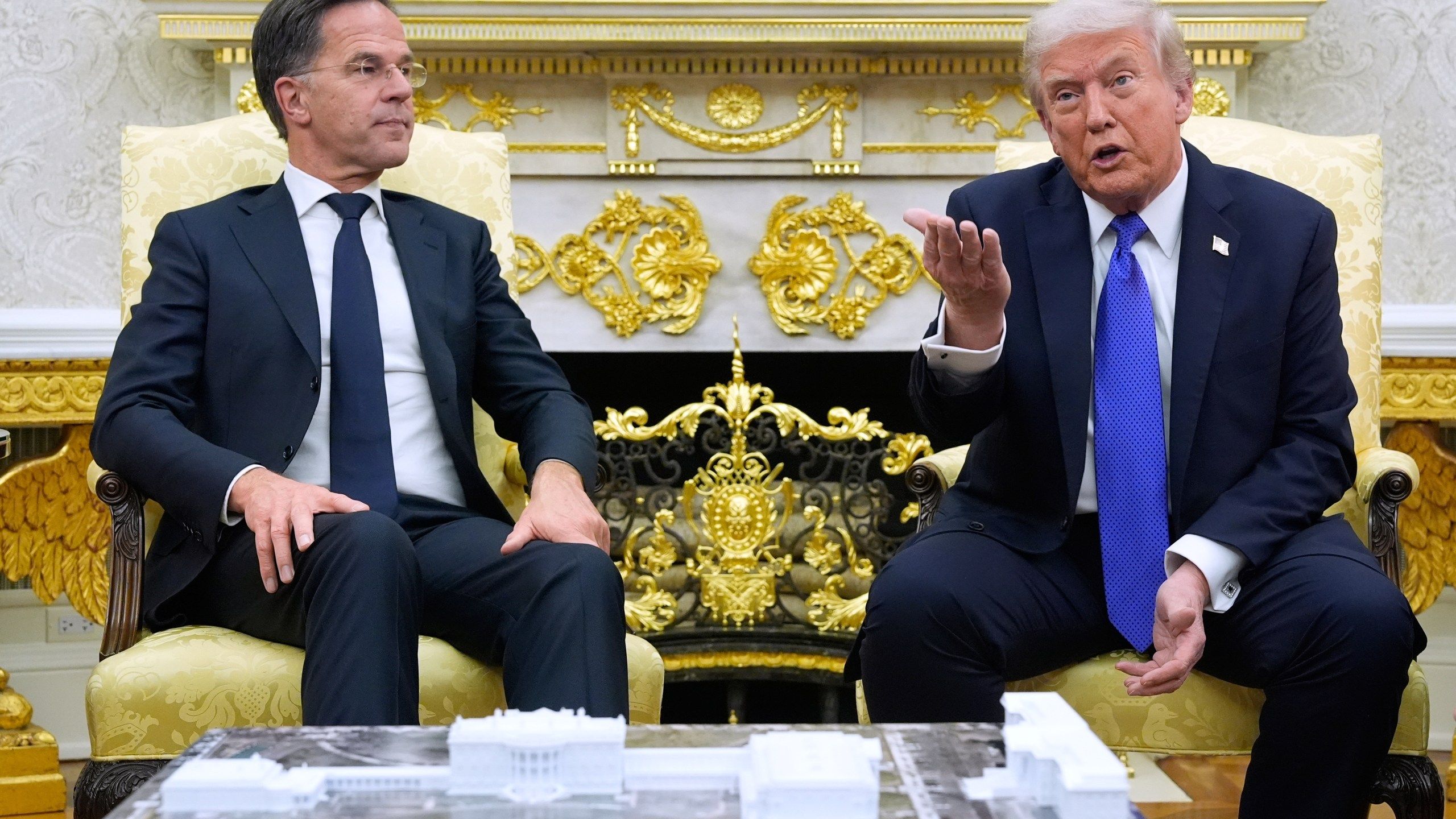 2560x1440 Trump complains NATO 'wasn't there when we needed them' after talks with alliance leader Rutte