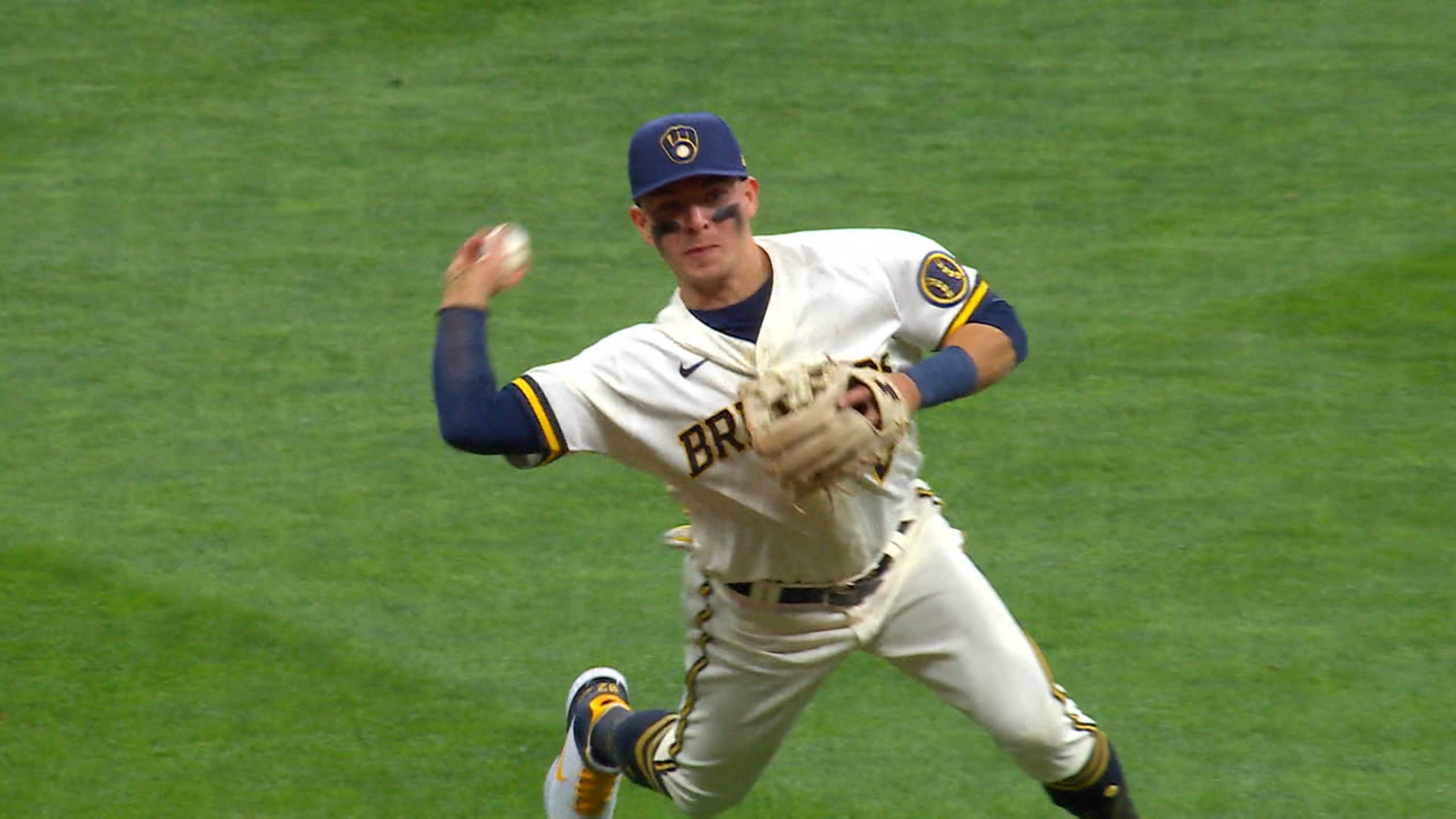 2560x1440 MLB: Luis Urías se tira clavado y saca out a Yadier Molina