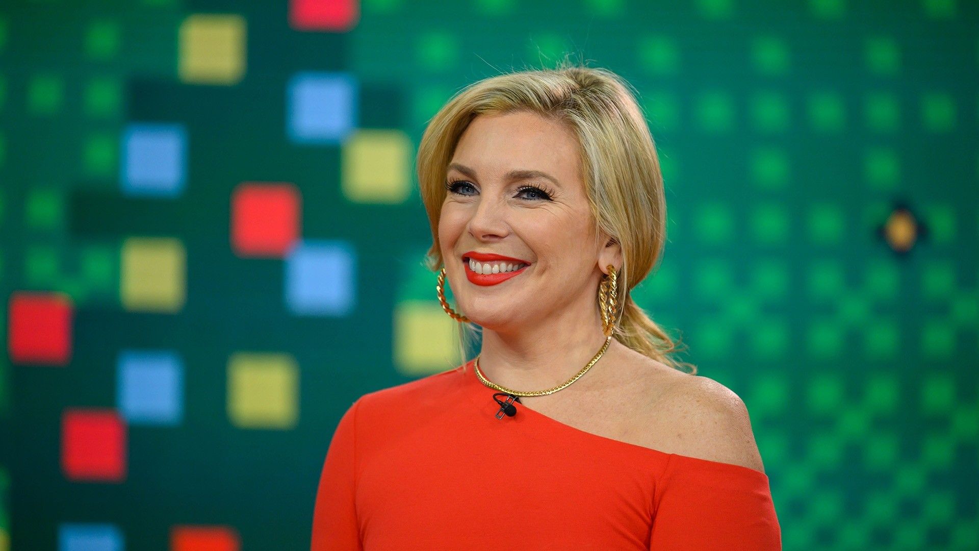 1920x1080 June Diane Raphael Talks ‘8 Bit Christmas, ’ ‘Grace And Frankie’