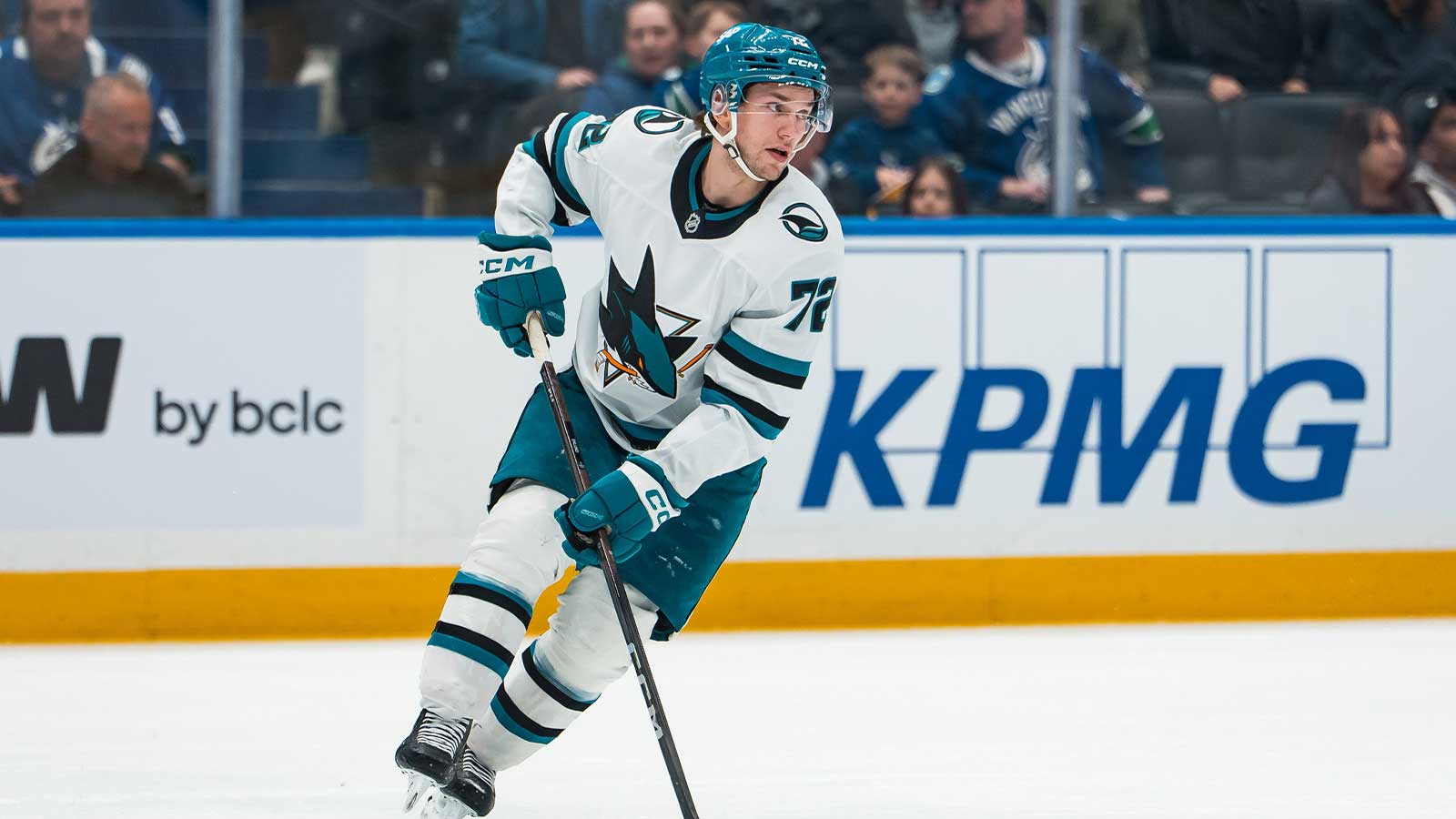 1600x900 Sharks' William Eklund breaking the internet with absurd Goal of the Year candidate