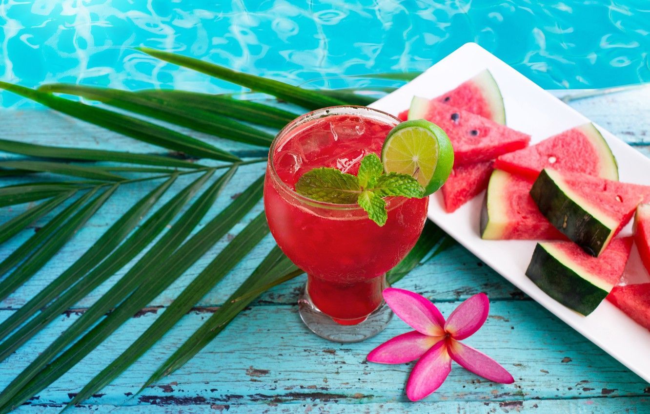 1332x850 Watermelon Juice Wallpaper
