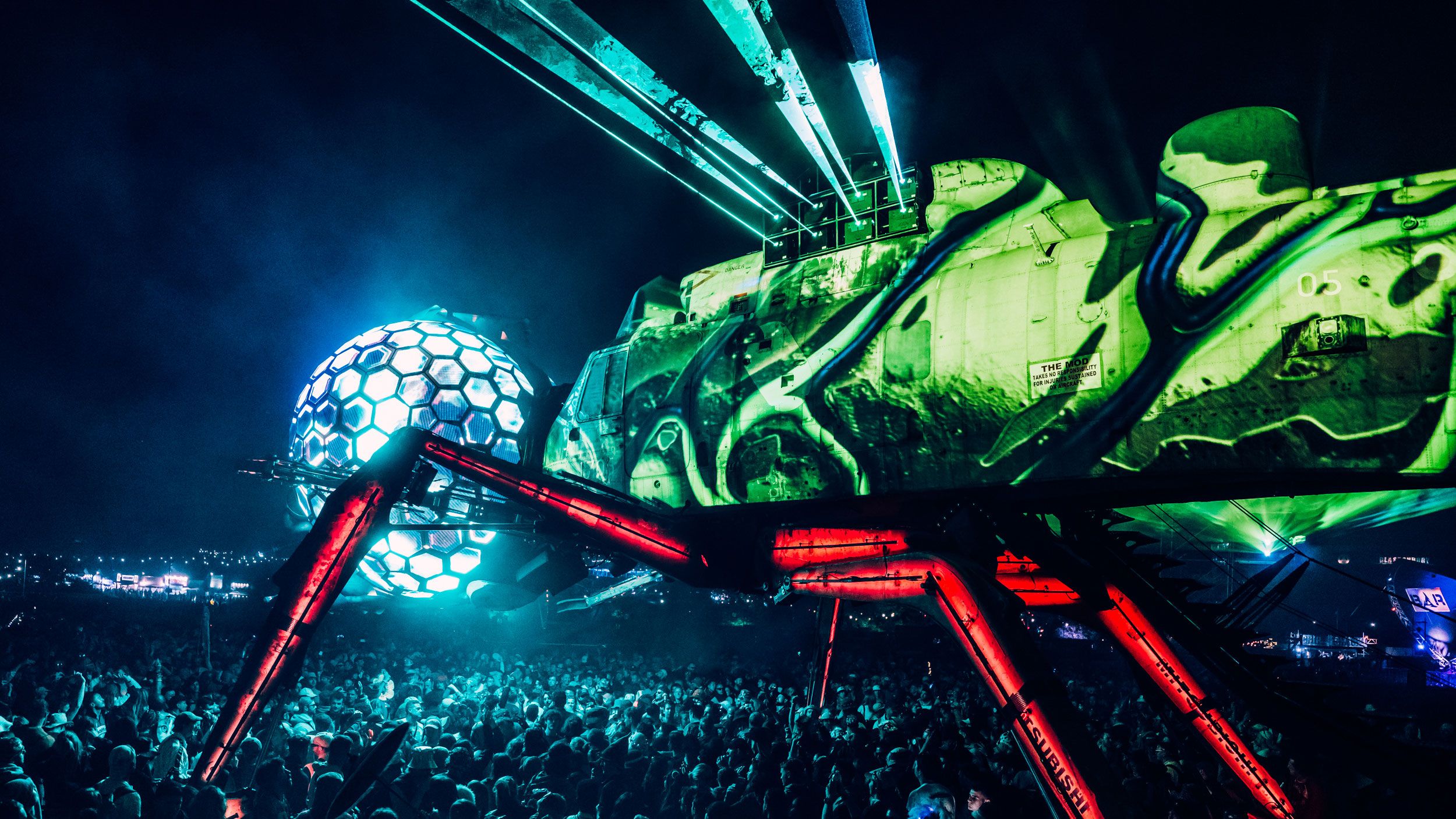 2500x1406 Glastonbury 2024: The story behind Arcadia's new Dragonfly stage. Wallpaper *