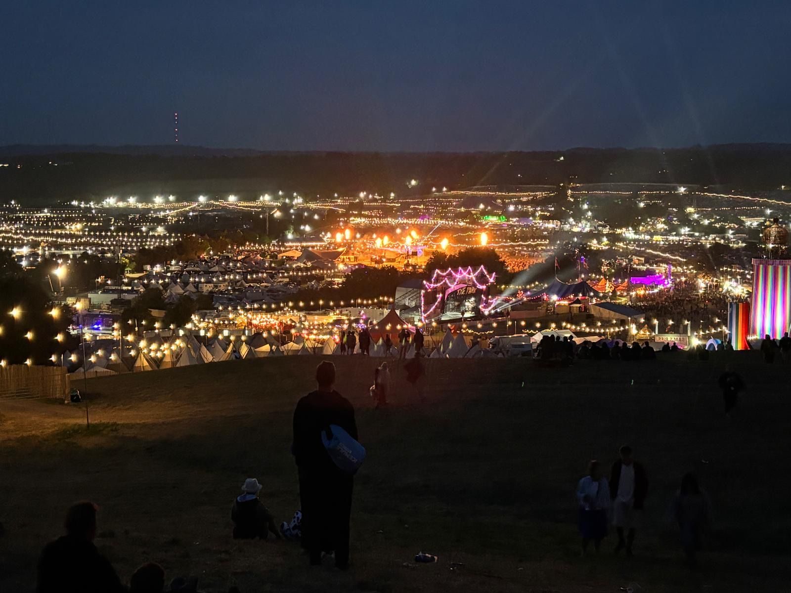 1600x1200 Glasto 2025