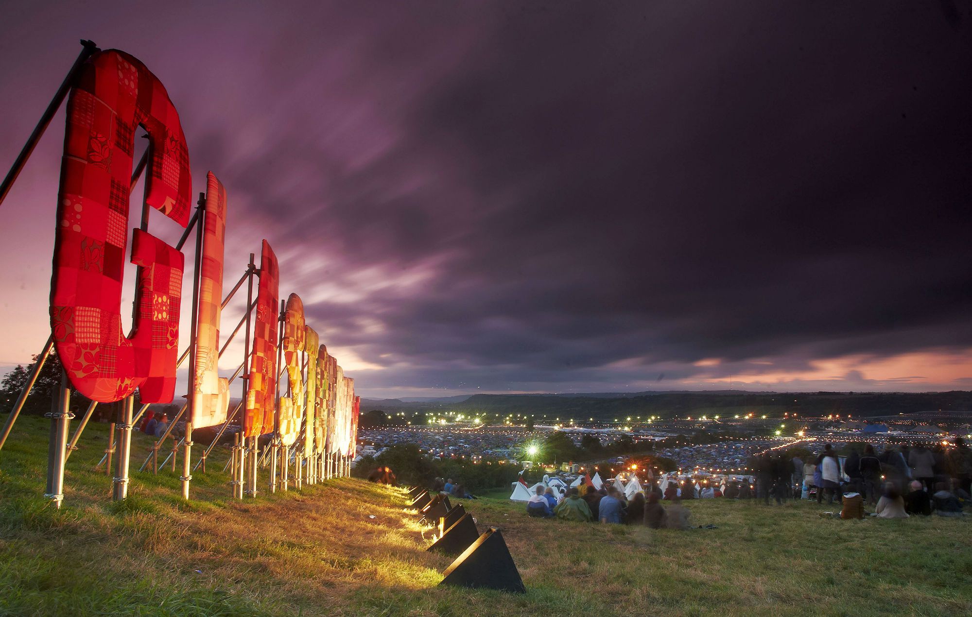 2000x1270 5G mobile network to be tested at Glastonbury 2019