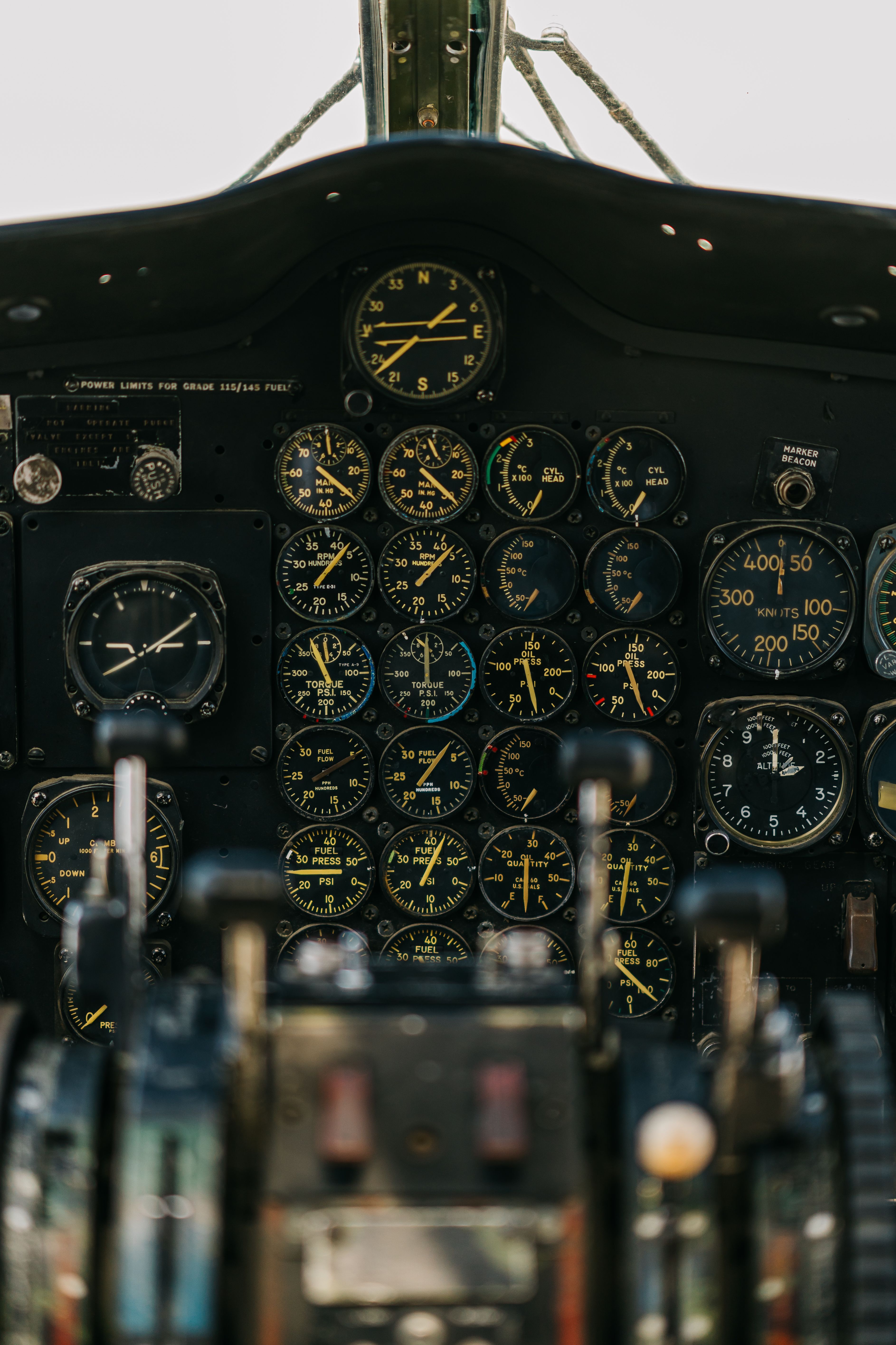 3773x5660 Panel with gauges in cockpit of airplane · Free
