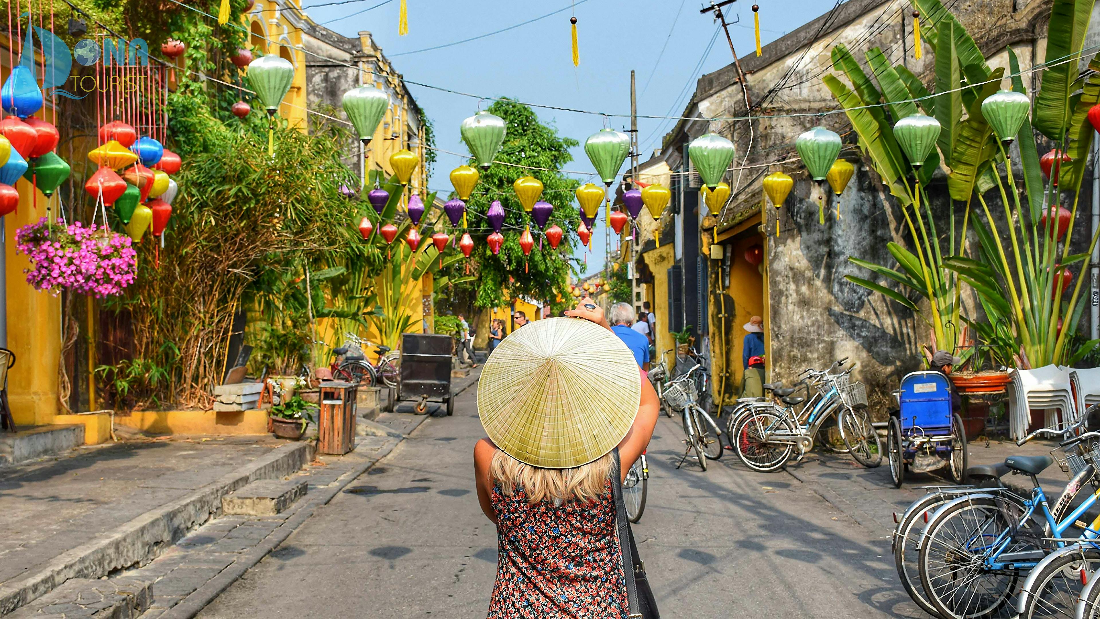3840x2160 Hội An Shines Again: Honored as Asia's Top Cultural City Destination for 2024