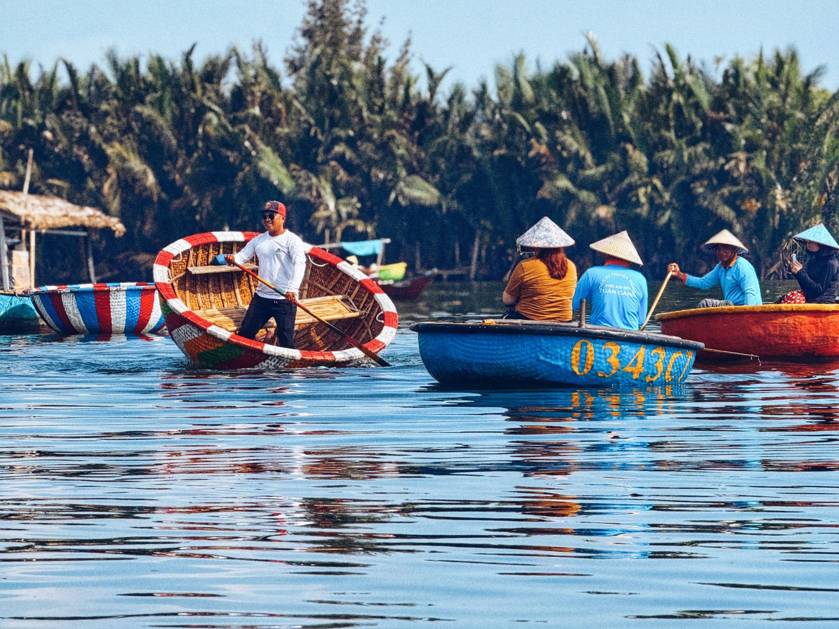 2734x2050 Hoi An: An Afterimage of Lanterns and Rice Paddies
