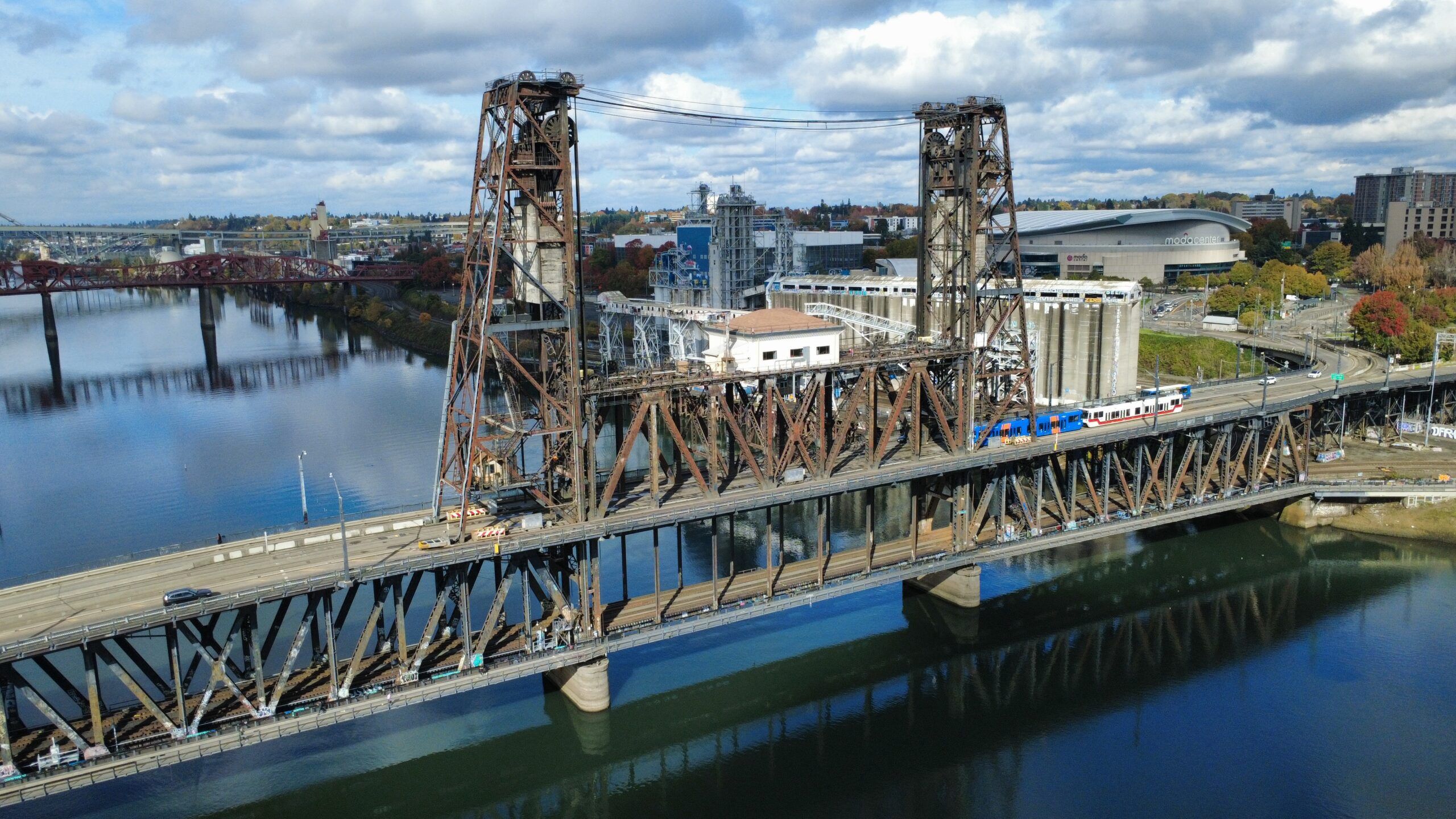 2560x1440 Prepare for TriMet delays as Fleet Week ships arrive, depart