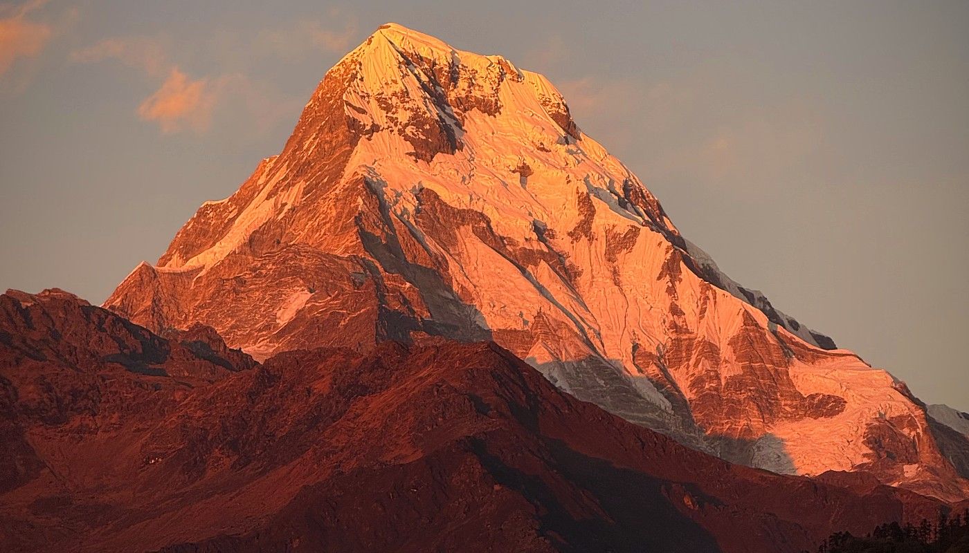 1400x800 Poon Hill Trek 4 days Ghandruk Trek: Nepal Hiking Adventure