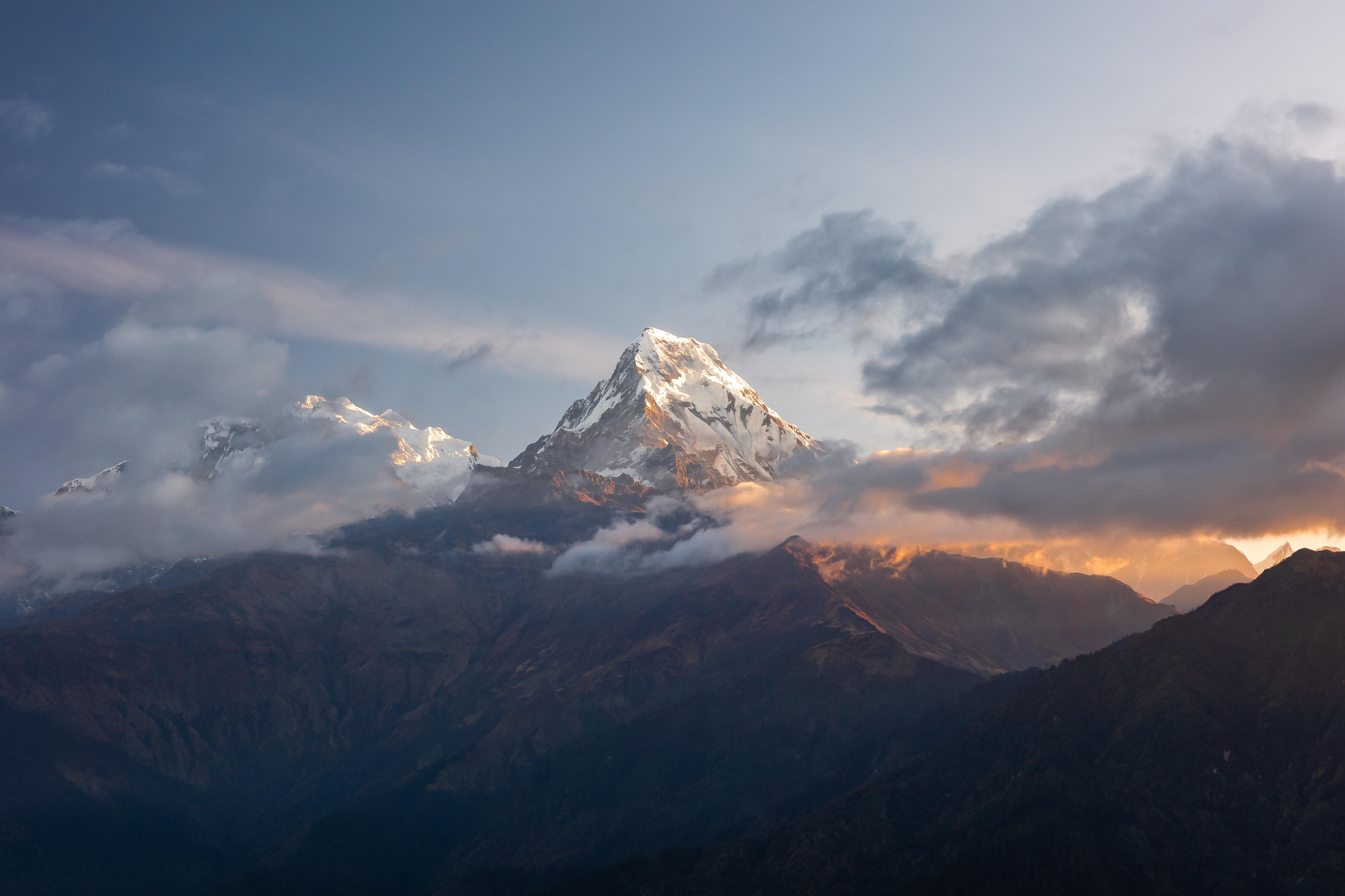 5472x3648 My photo from a early morning on top of Poon Hill in Nepal