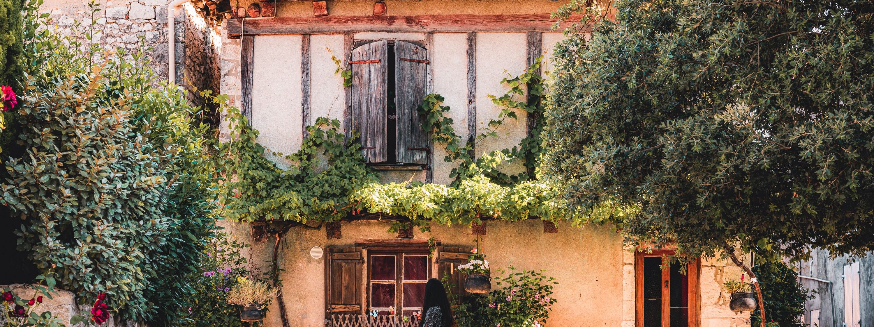 3000x1125 Discover Pujols: One of the Most Beautiful Villages in Franceévacances