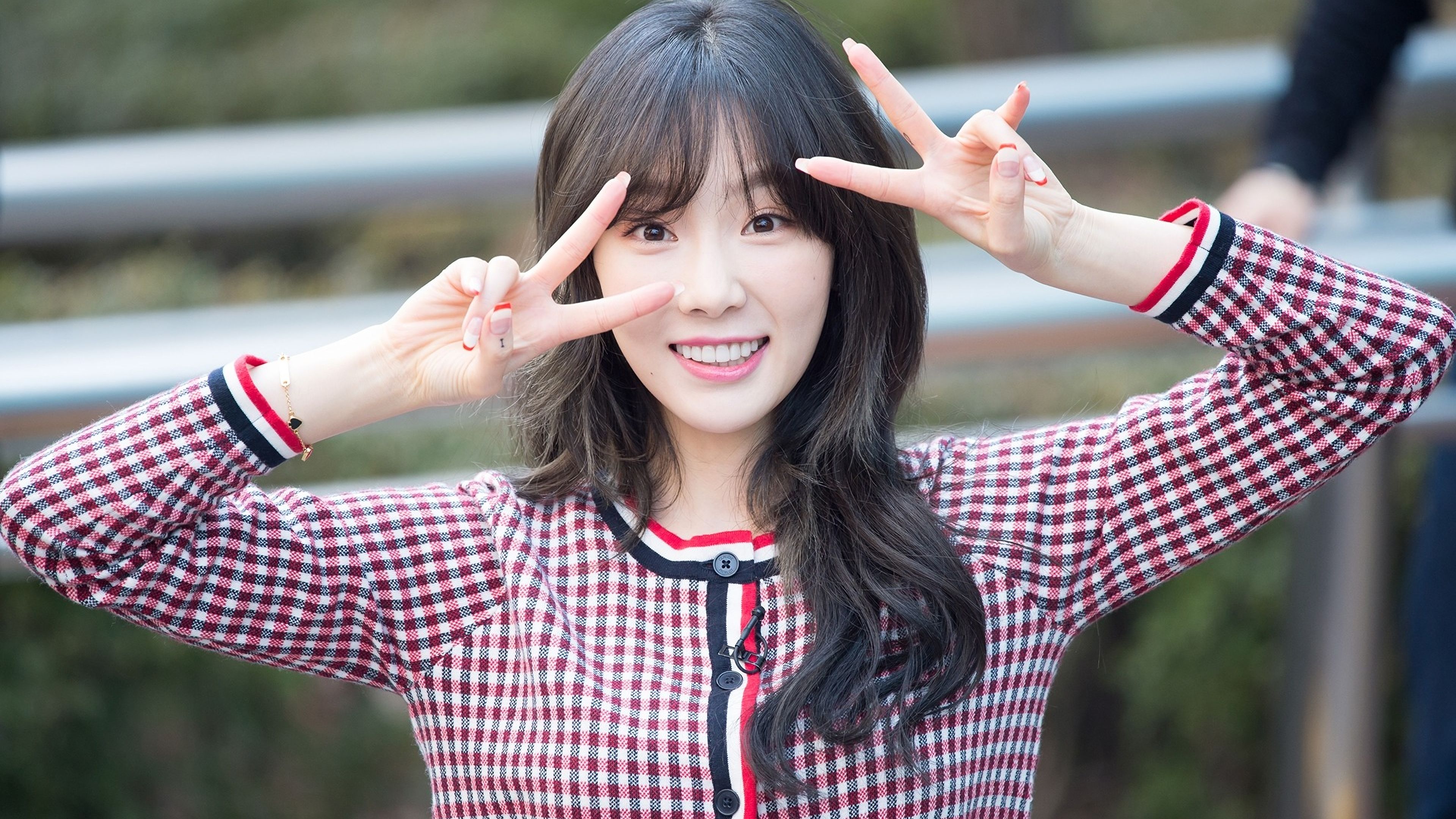 3840x2160 Kim Taeyeon Wallpaper