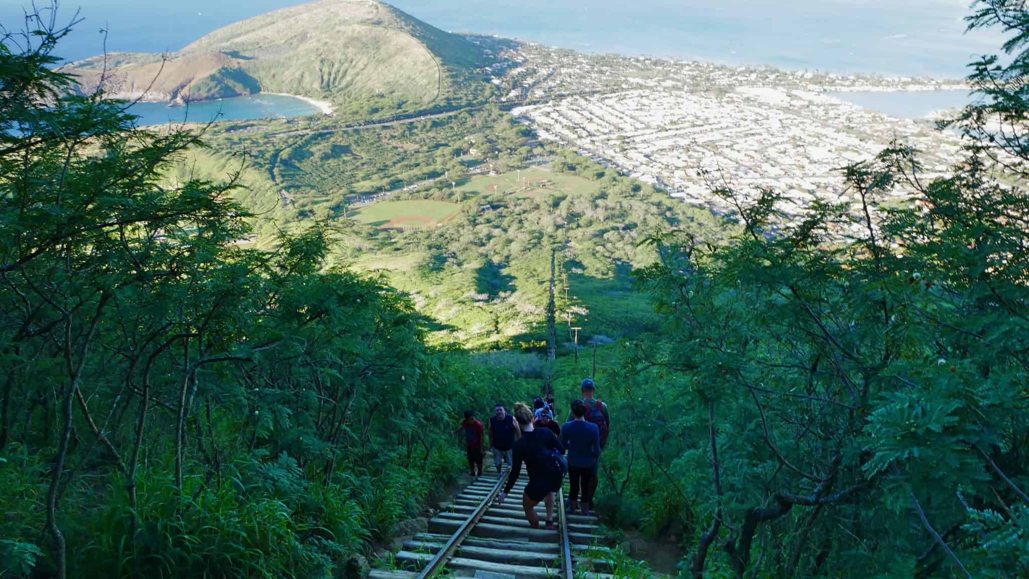 2048x1152 Surviving All 1048 Stairs To The Top Of Koko Head Trail