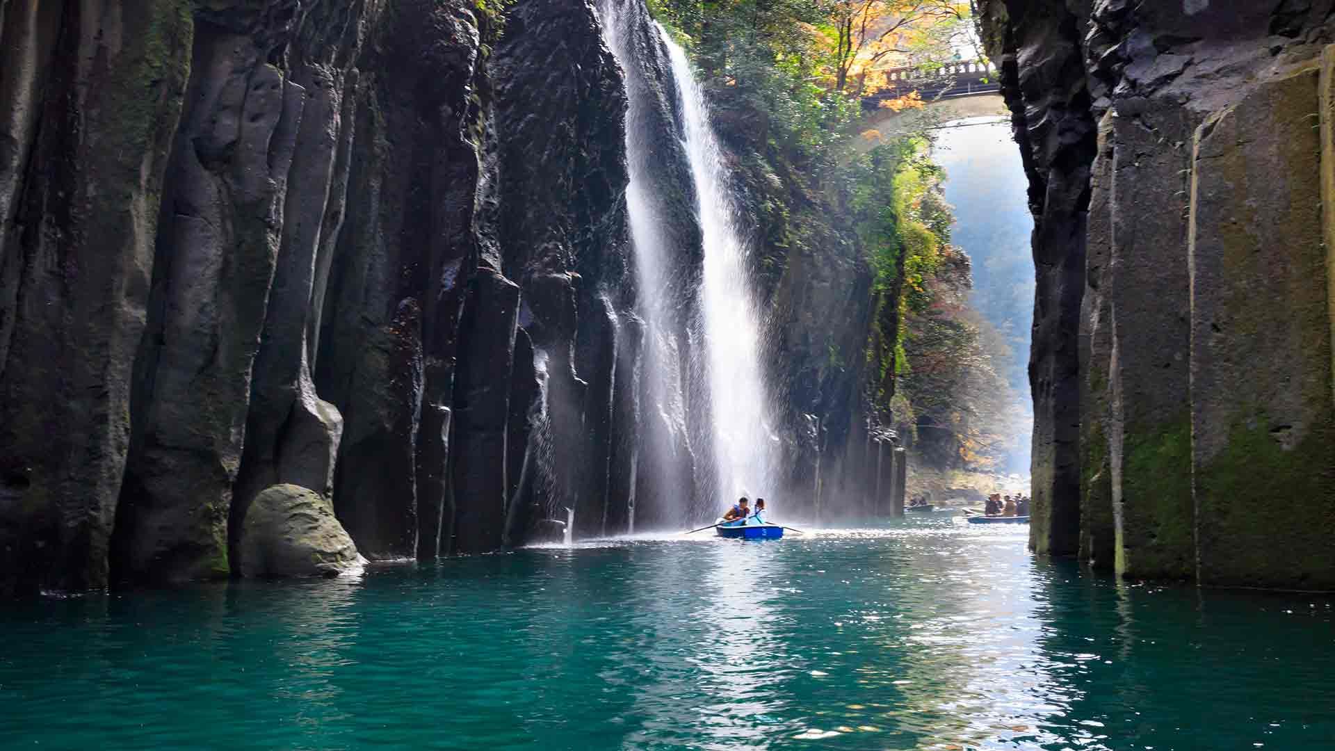 1920x1080 Takachiho Gorge Guide