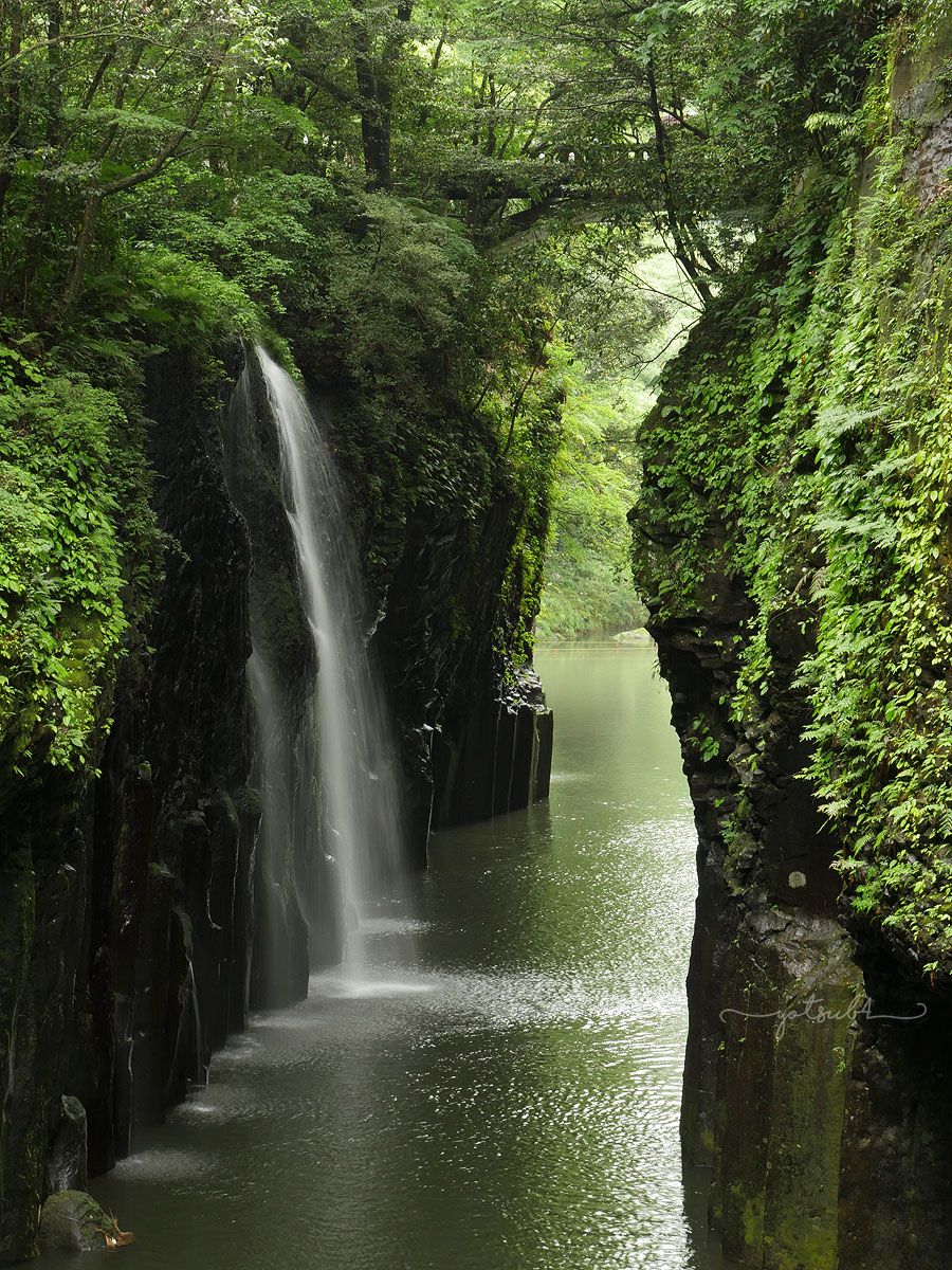 900x1200 Back Post Kyushu with Momiji, Day 5: Takachiho