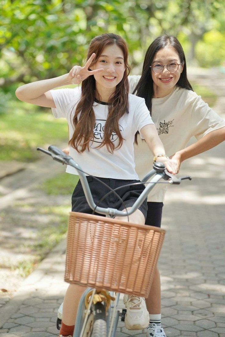 736x1101 MilkLove