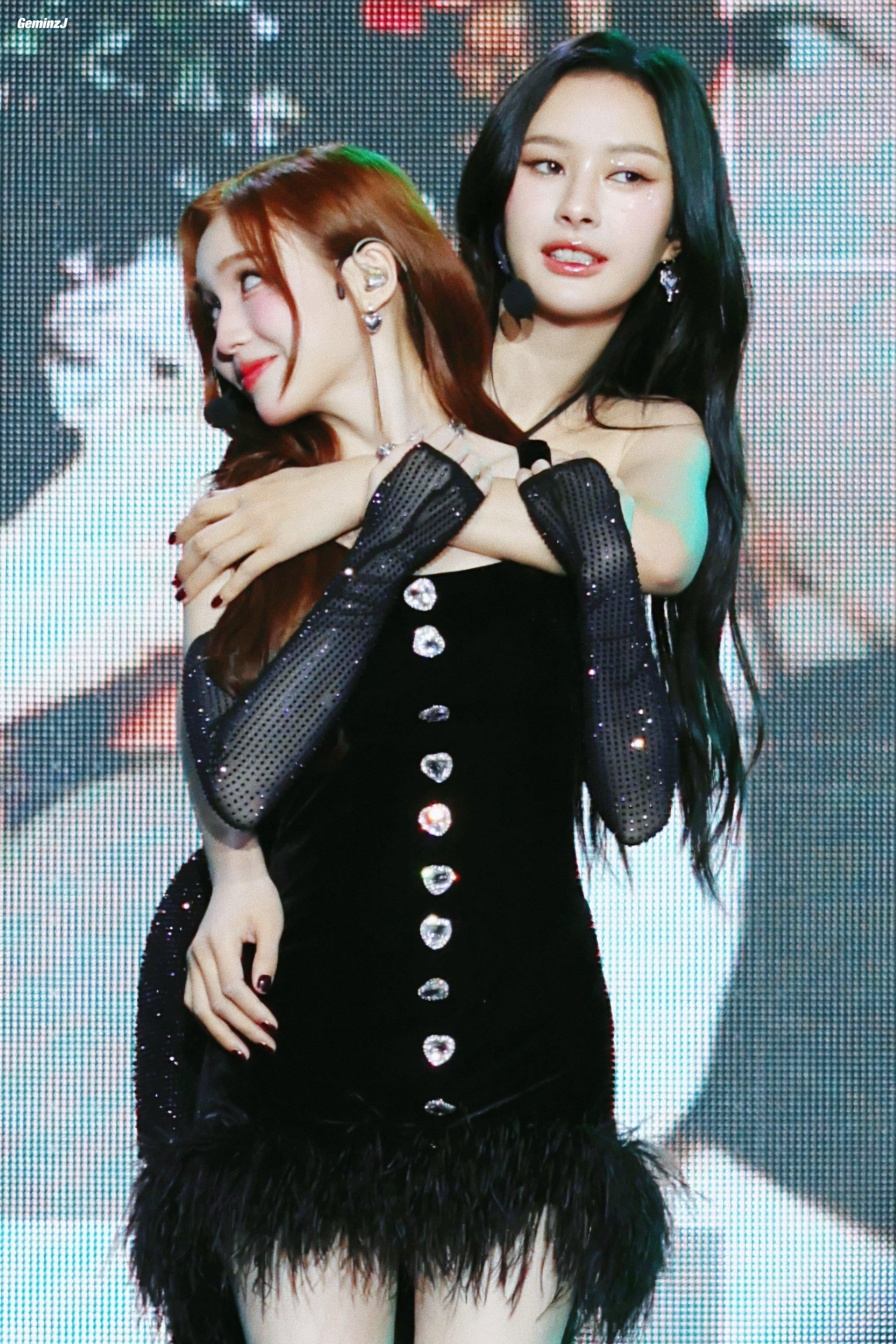 2508x3762 MILKLOVE FANS! Please share with me your favourite wallpaper of them!