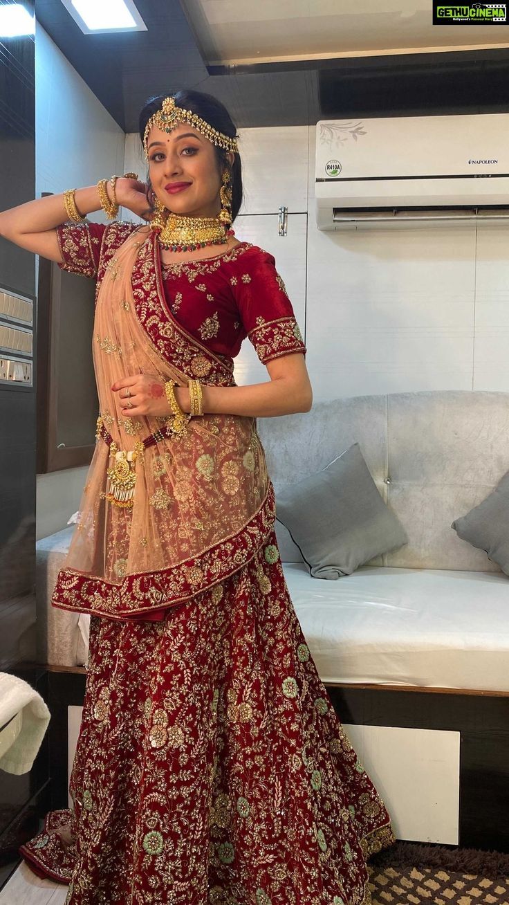 736x1308 Actress Paridhi Sharma HD Instagram Photo and Wallpaper February 2022