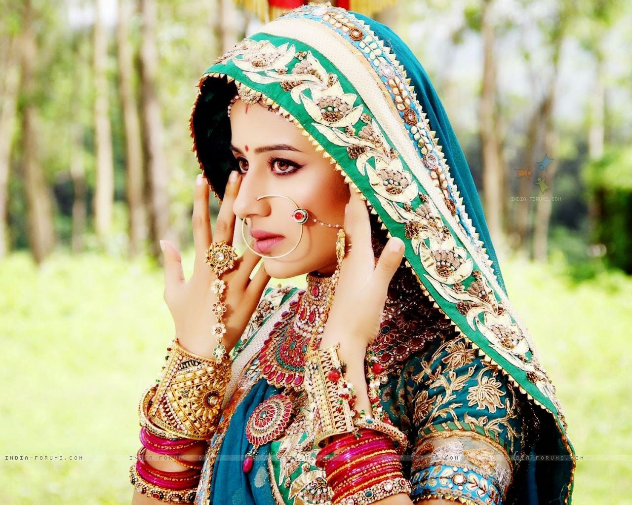 1280x1024 FREE ALL HD WALLPAPERS DOWNLOAD: Most Famous Paridhi Sharma Wallpaper Free Download