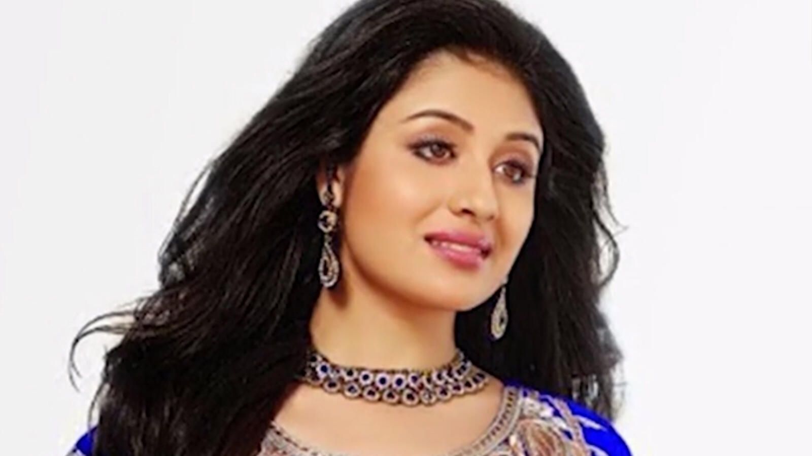 1600x900 Paridhi Sharma opens up about her overnight exit from 'Patiala Babes'