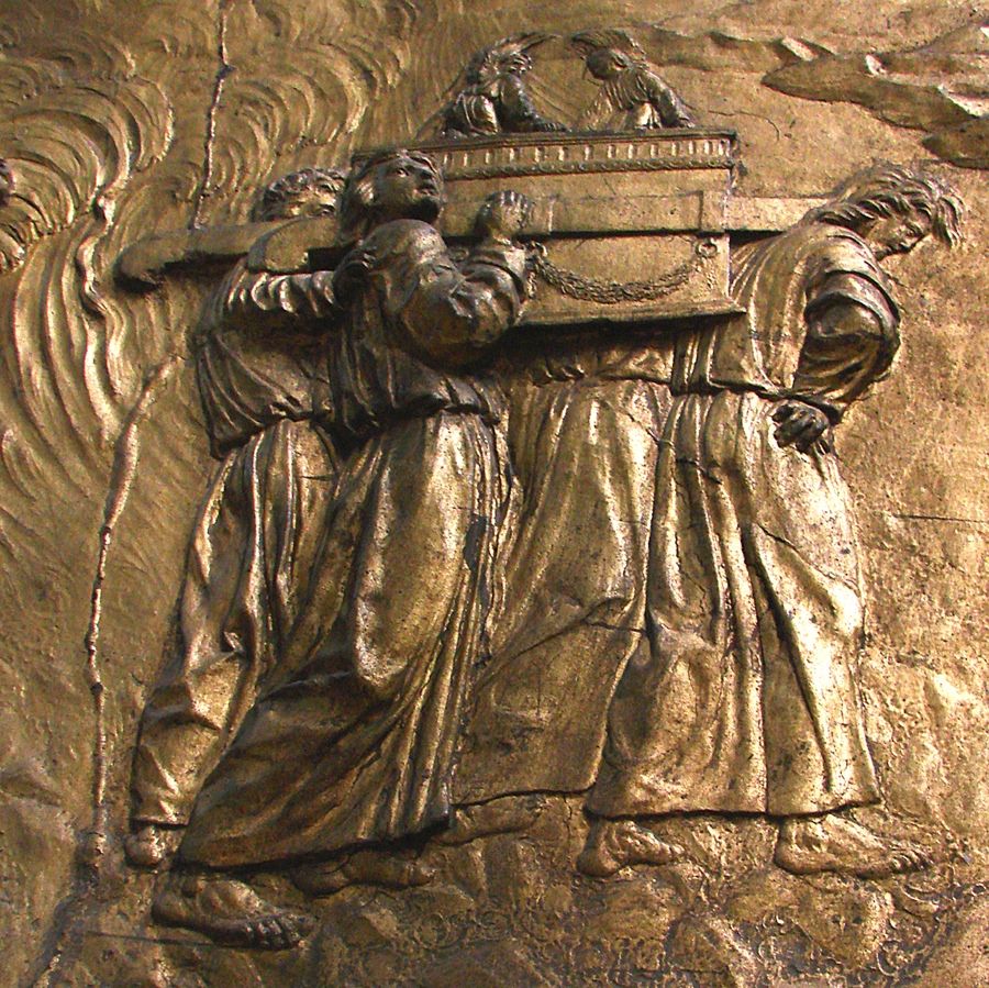 900x899 Fate of Ark of the Covenant Revealed in Hebrew Text
