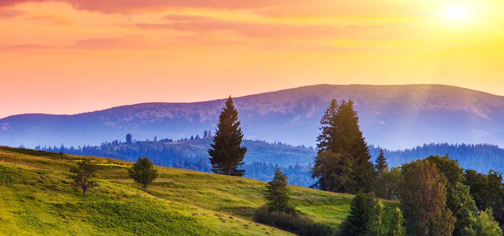1920x900 Great American Landscapes. Amtrak Vacations®