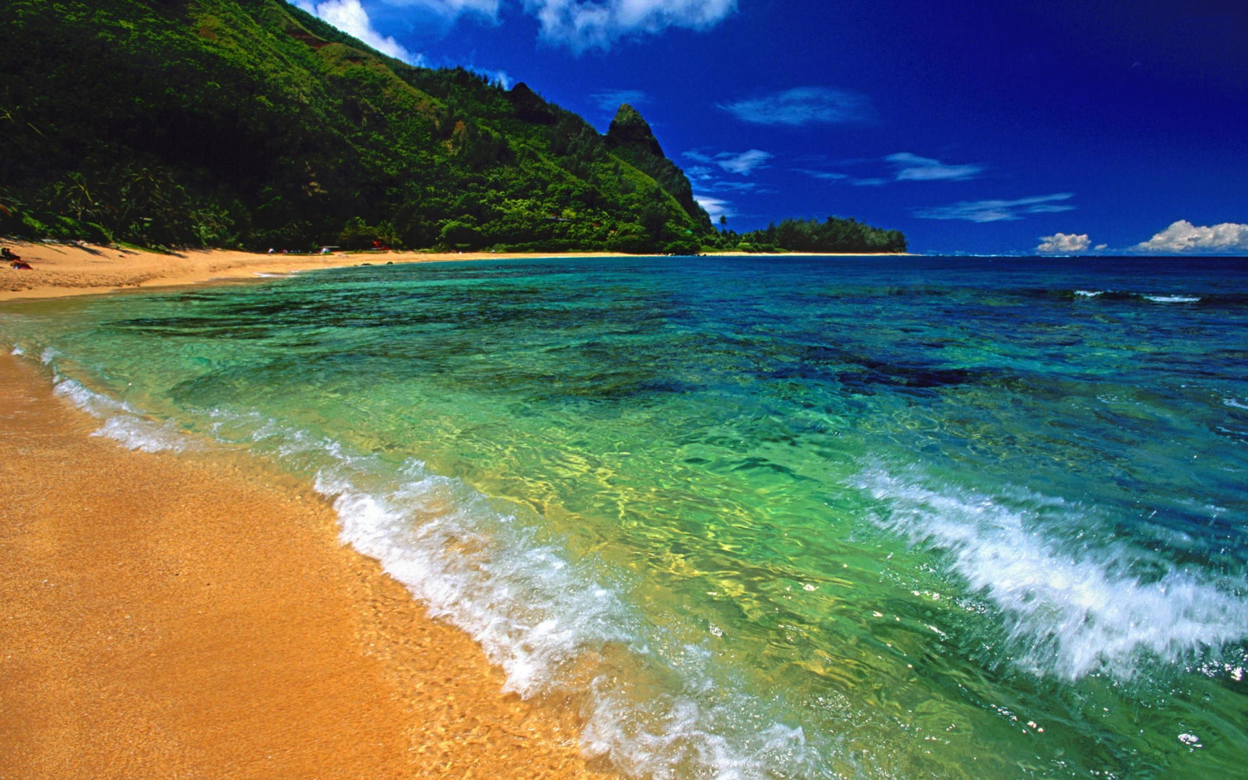 2560x1600 Tunnels Beach American Beach Scenery Wallpaper
