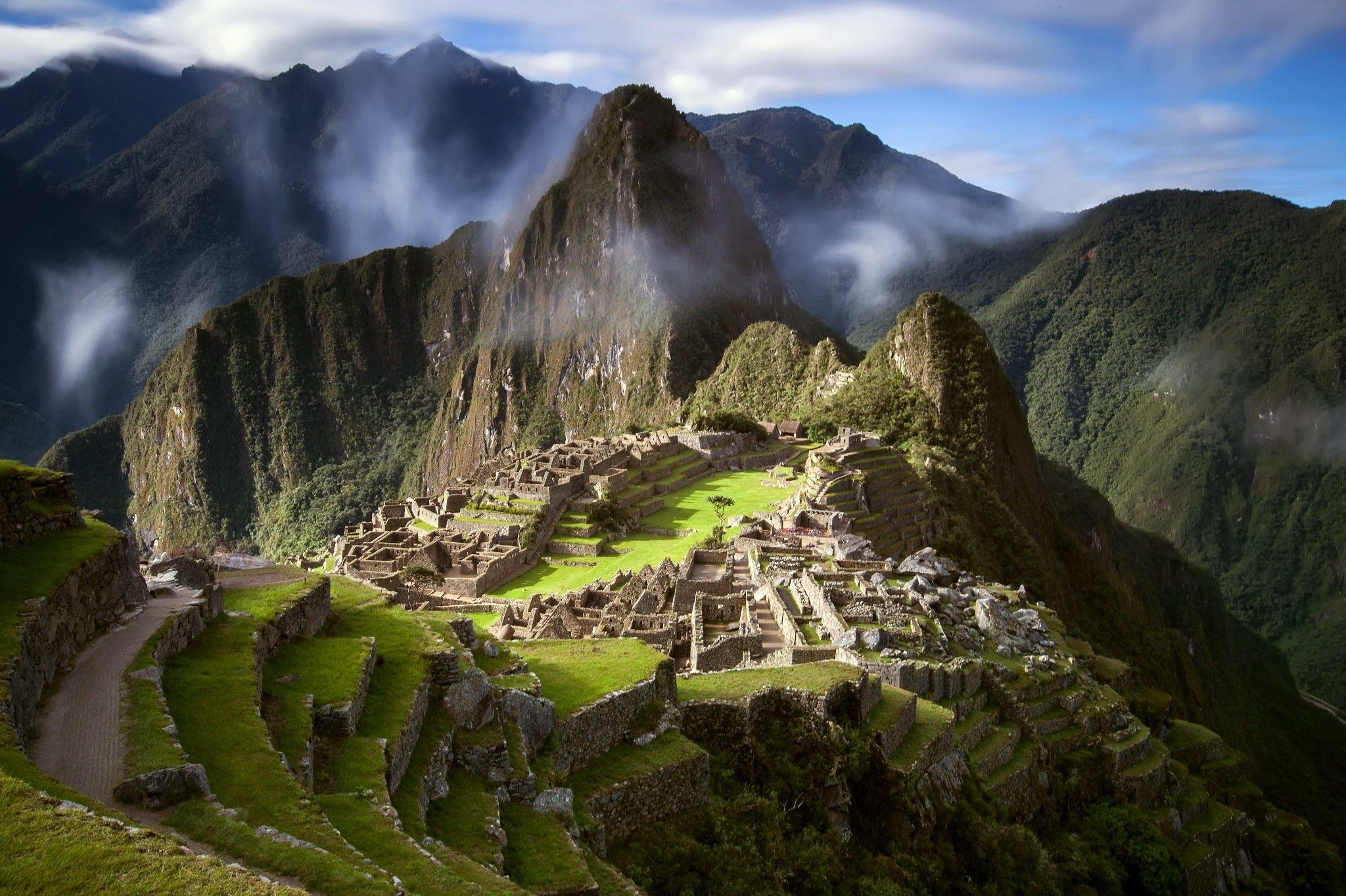2048x1365 Machu Picchu, Mountains, Landscape, Peru, South America Wallpaper HD / Desktop and Mobile Background