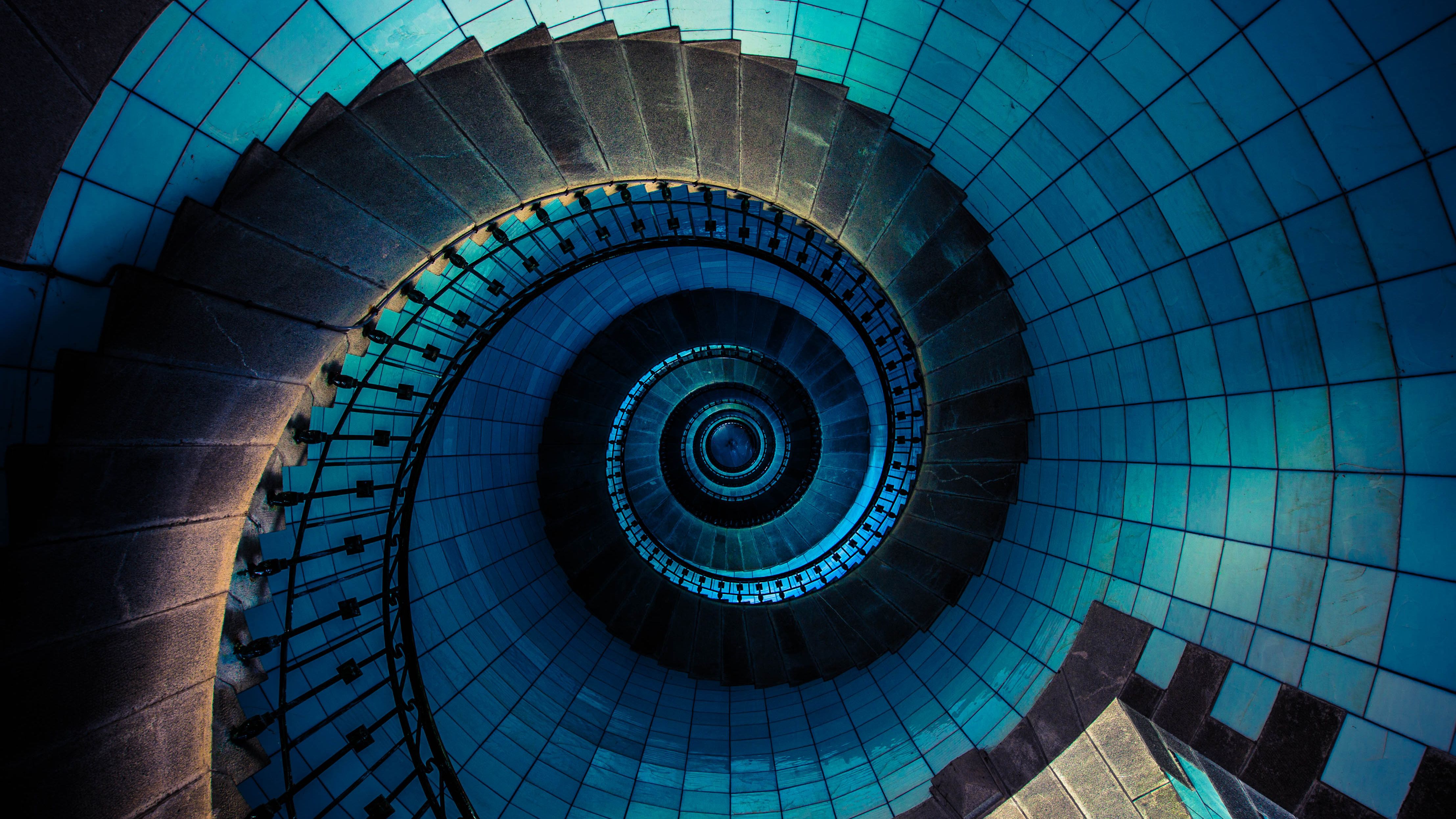 4431x2492 4K Ultra HD Spiral Staircase: The Art Of Man Made Geometryx2492