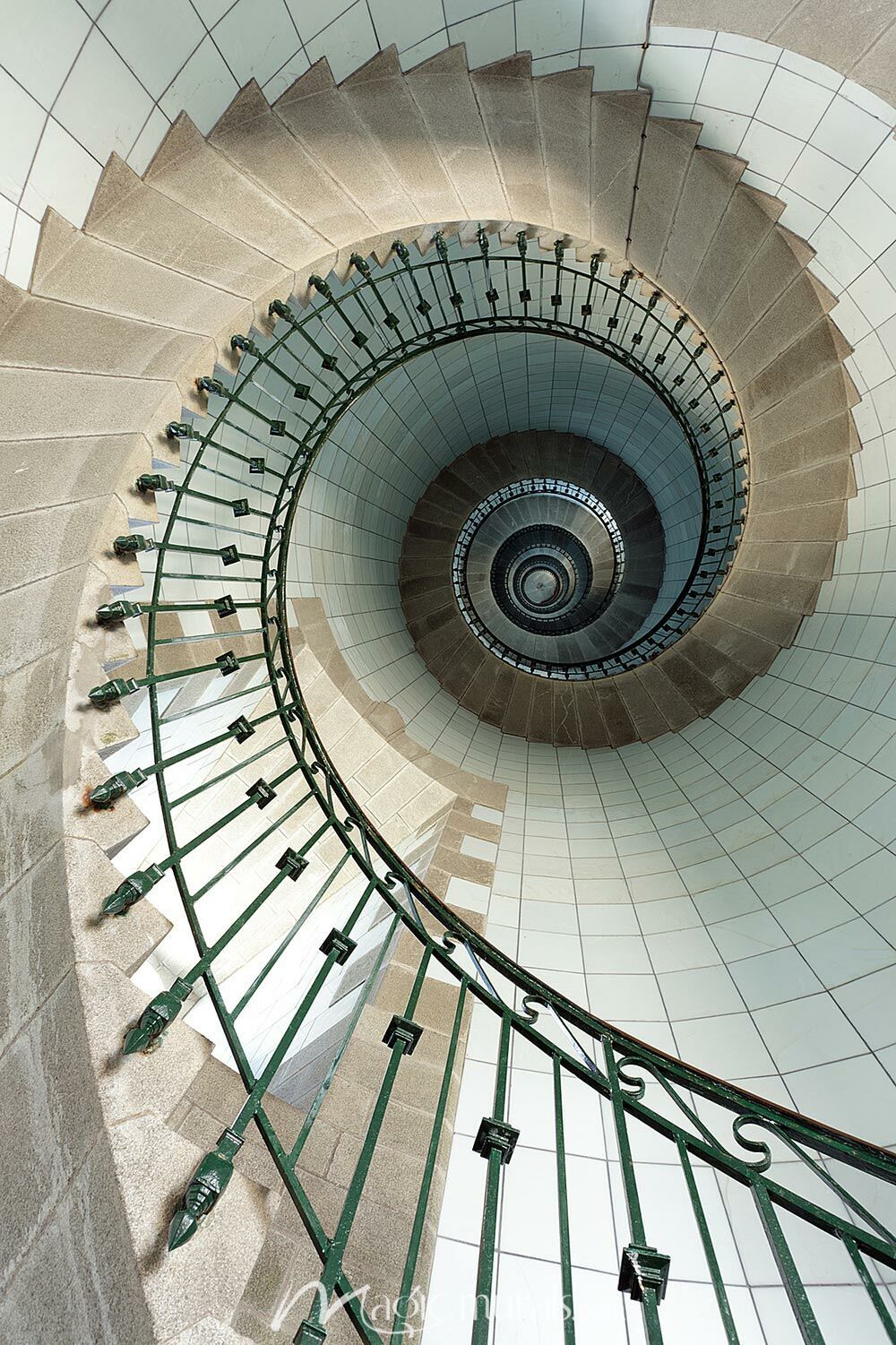 1000x1501 Lighthouse Stairs