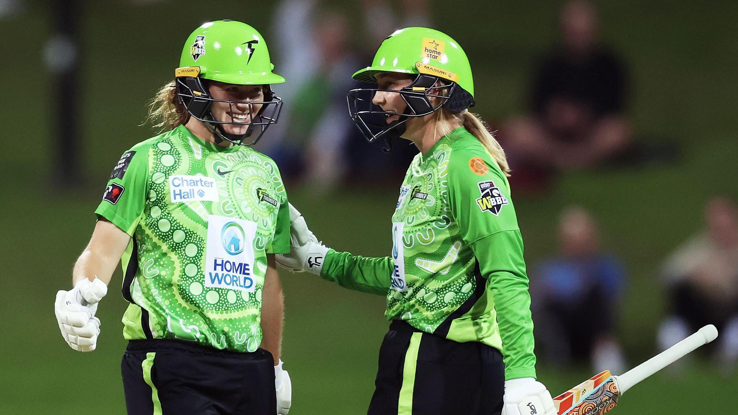 2560x1440 WBBL 2024: Sydney Thunder become first side to seal knockout spot