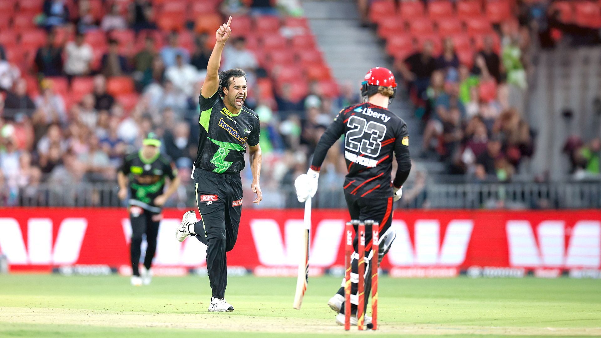 1920x1080 Watch Sydney Thunder vs Melbourne Renegades: Highlights video