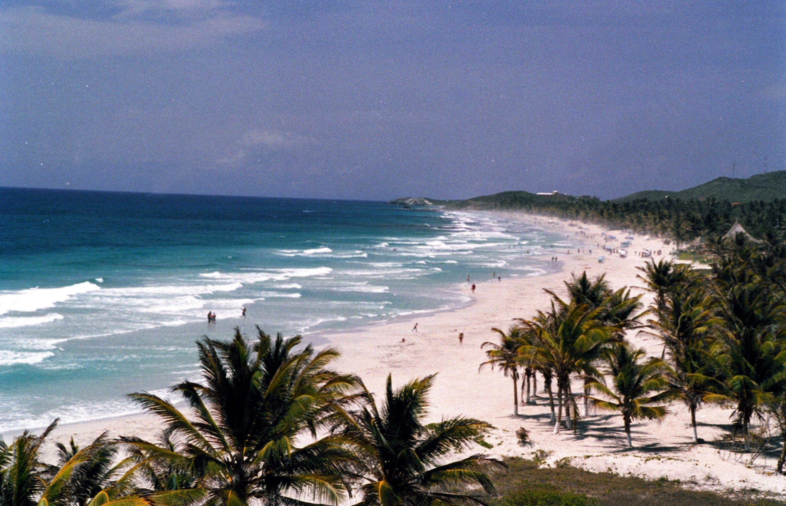 2560x1648 Margarita Island (Venezuela) Wallpaper