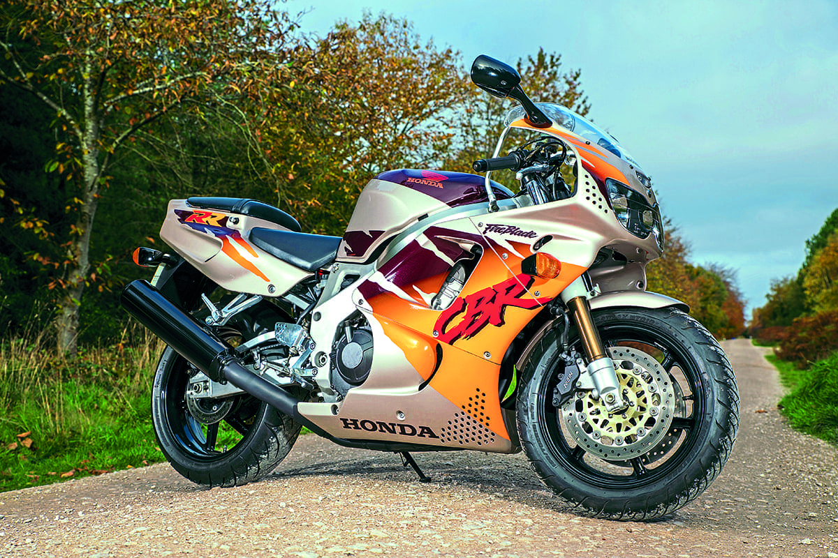 1200x800 Honda FireBlade: Best colour scheme?. Classic Bike Hub