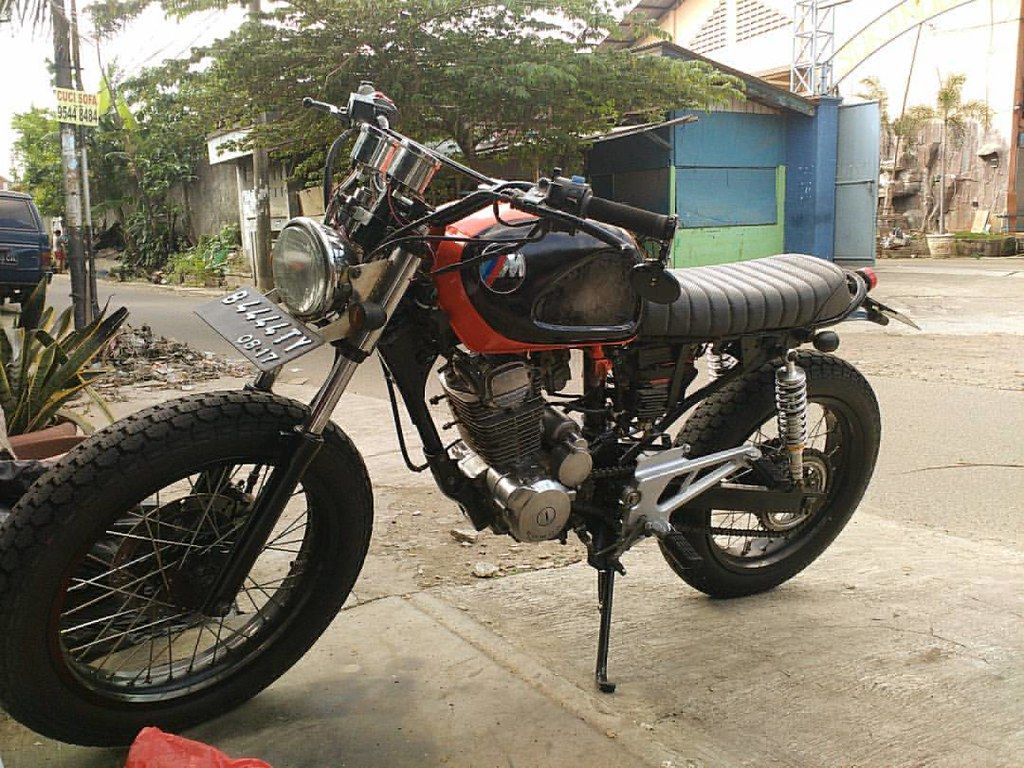 1024x768 Honda Tiger 2000 (1996) became a Japs Style with BMW Liver