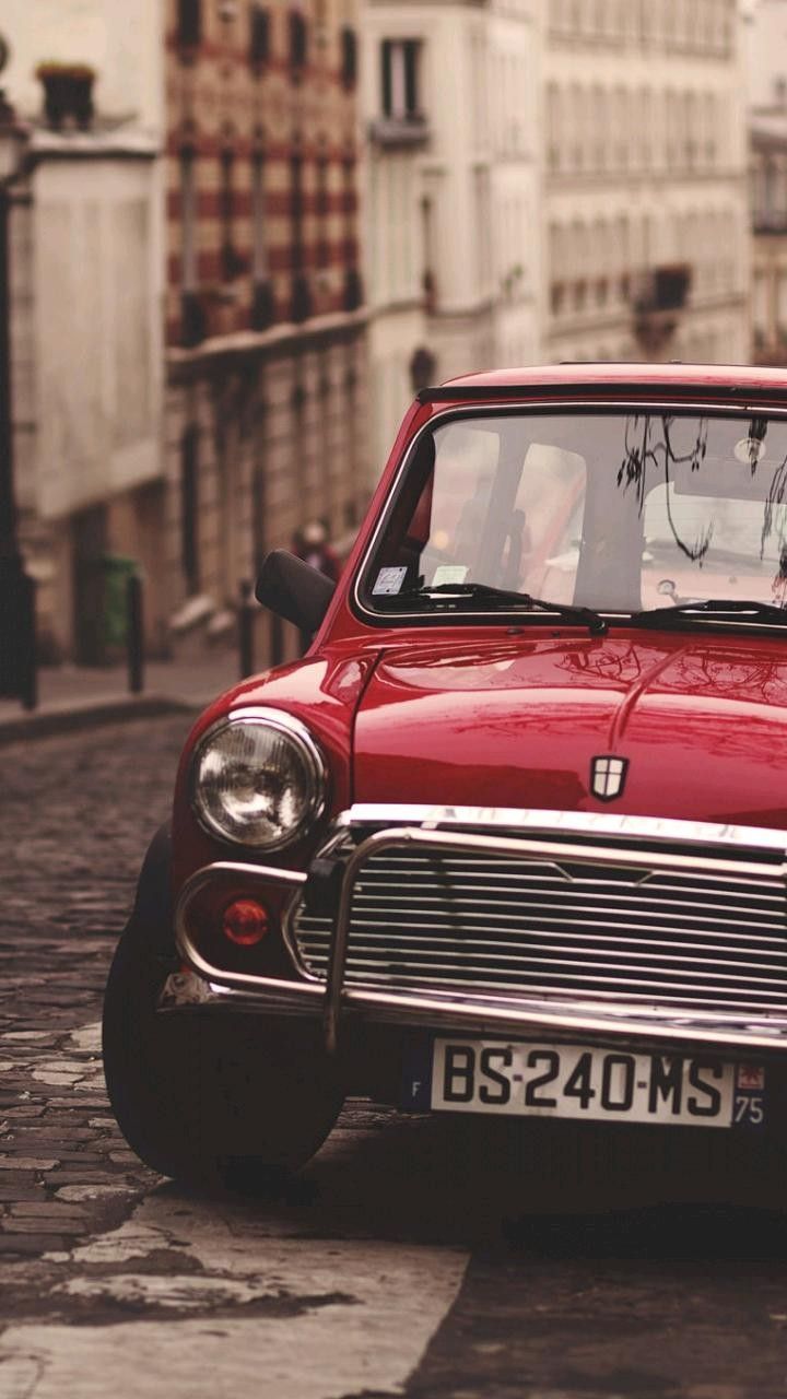 720x1280 Vintage red car wallpaper