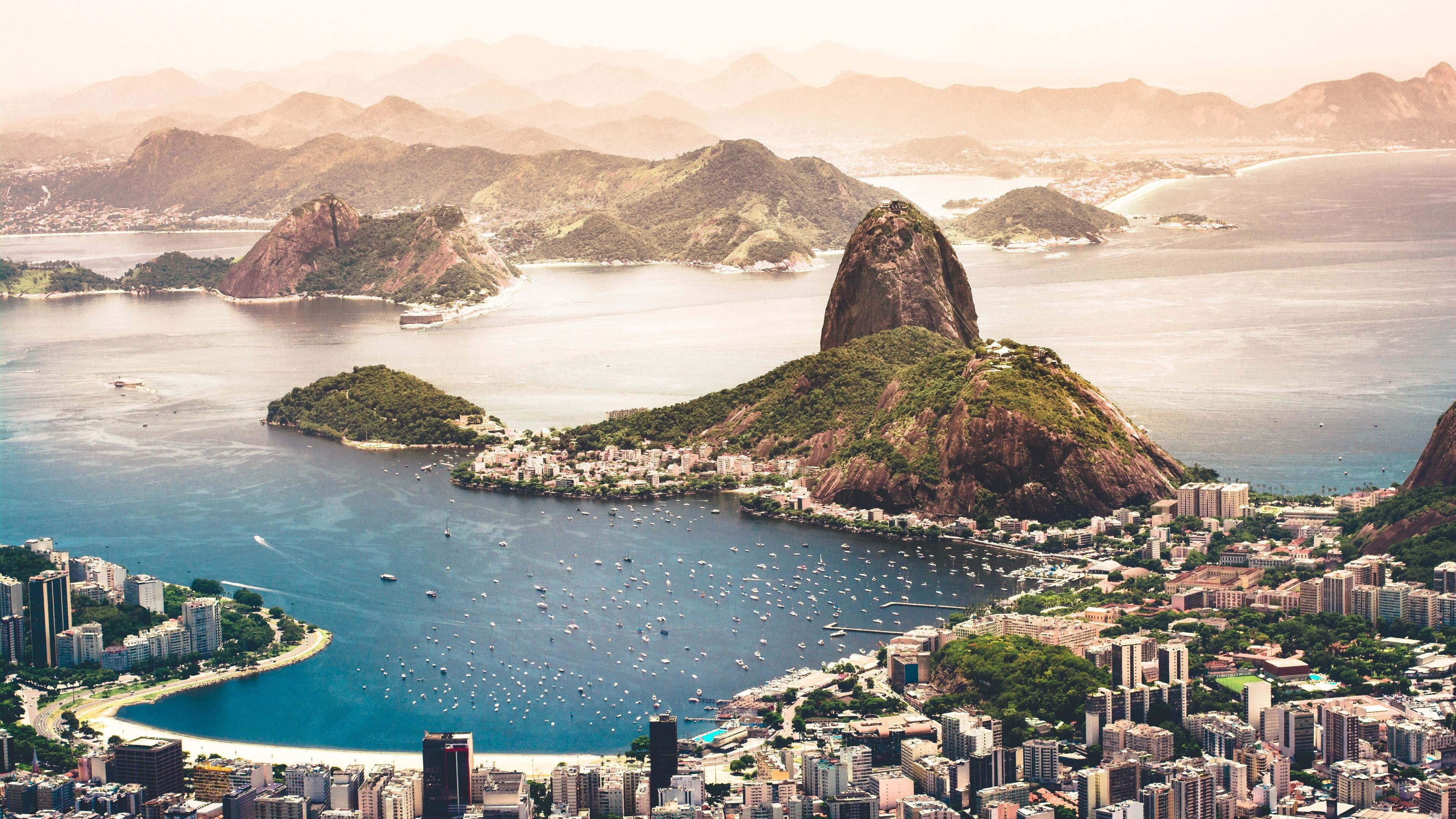 3840x2160 Latin America Wallpaper