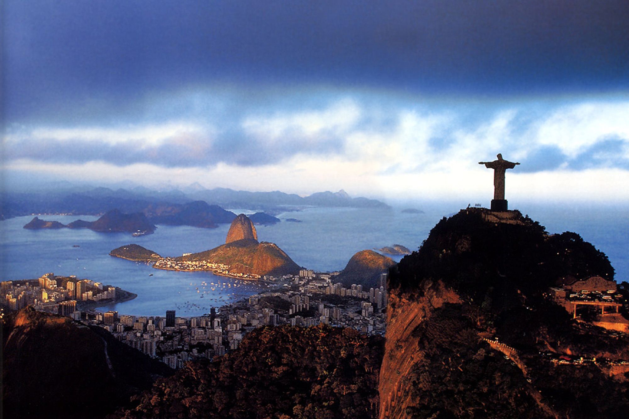 2000x1333 Latin America Wallpaper