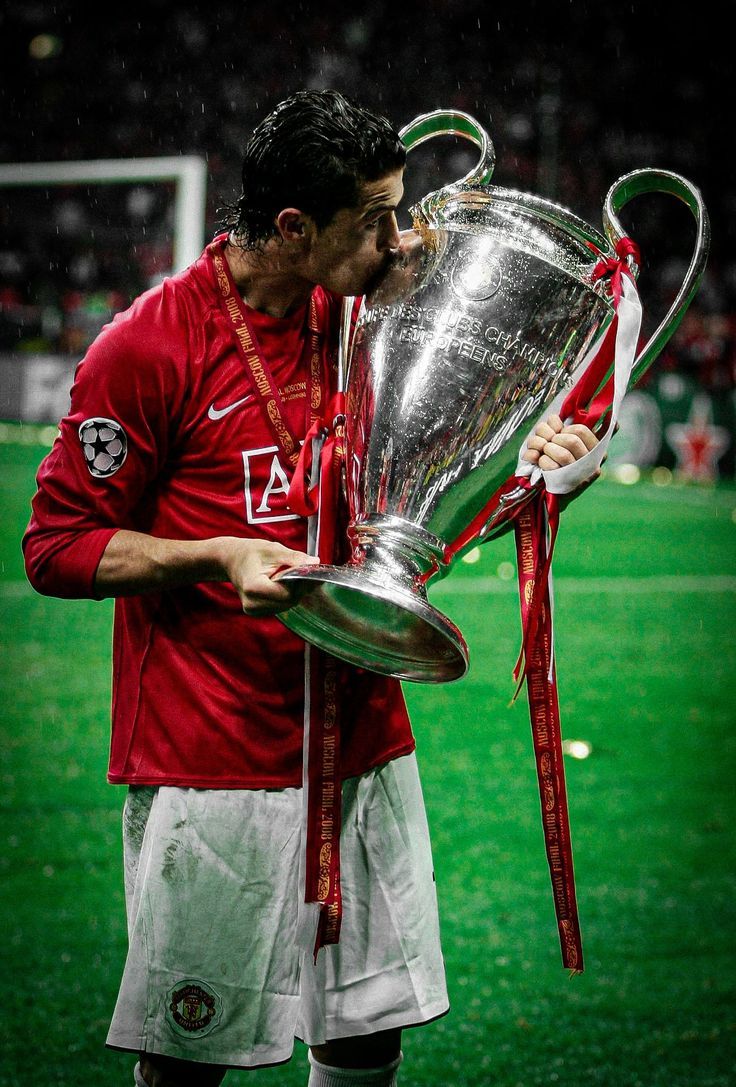 736x1087 Cristiano Ronaldo