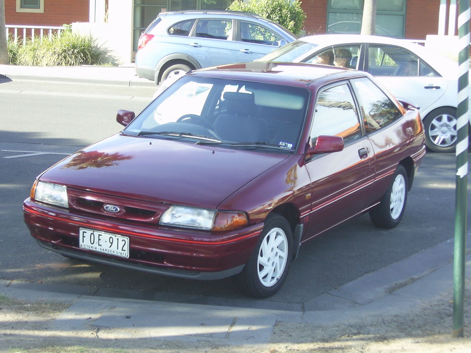 1600x1200 Ford Laser: Prices, Reviews & Picture