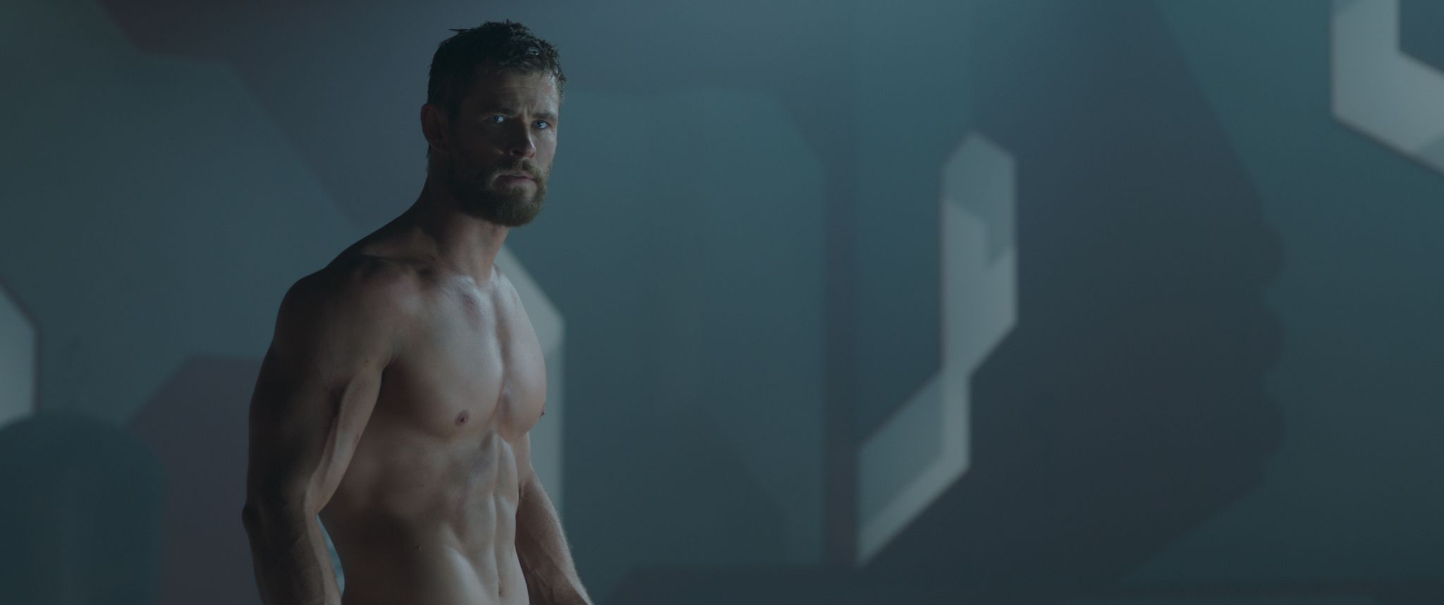 2048x858 Thor: Ragnarok (2017)