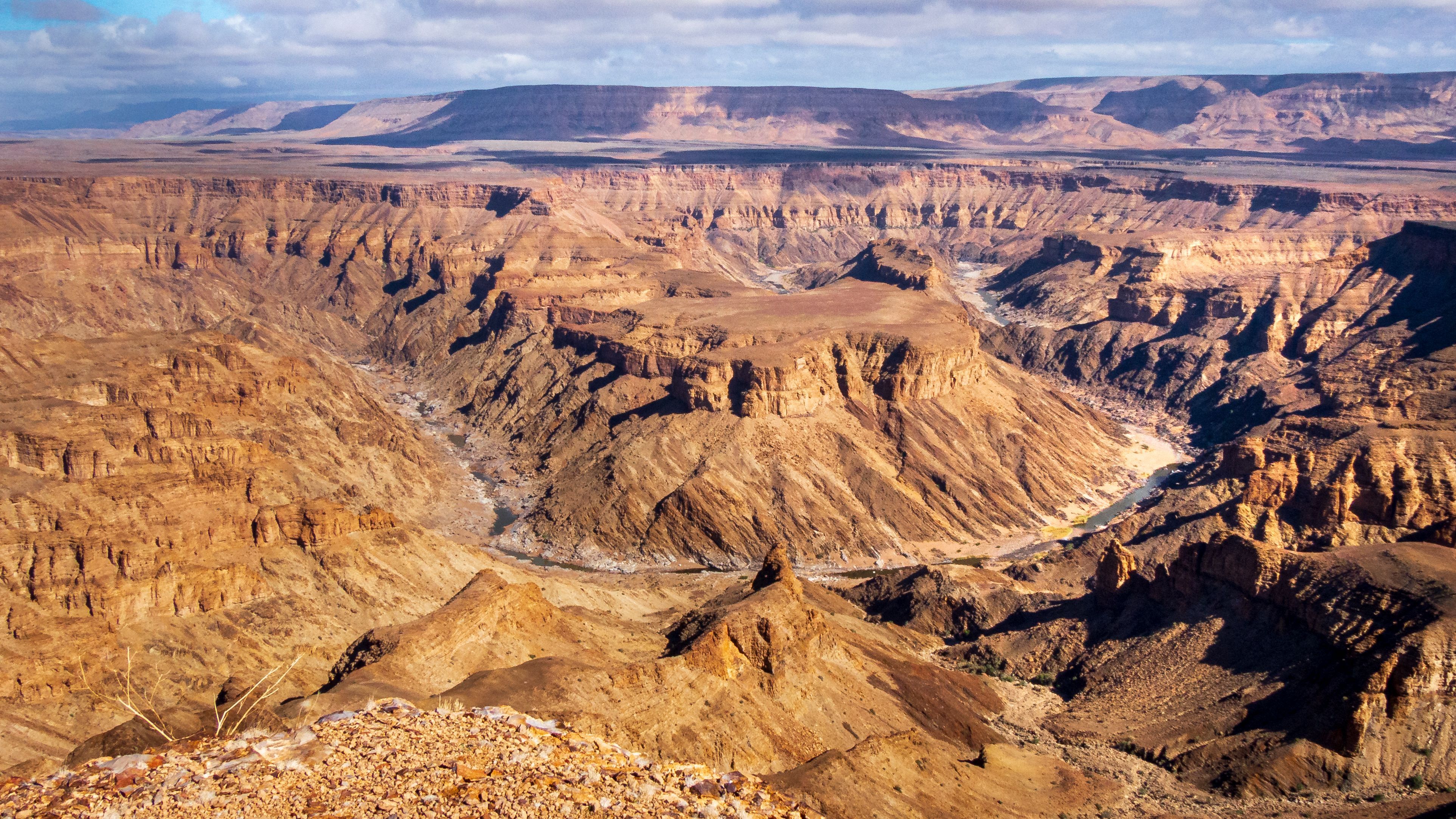 3850x2166 Fish River Canyon in Namibia · Free