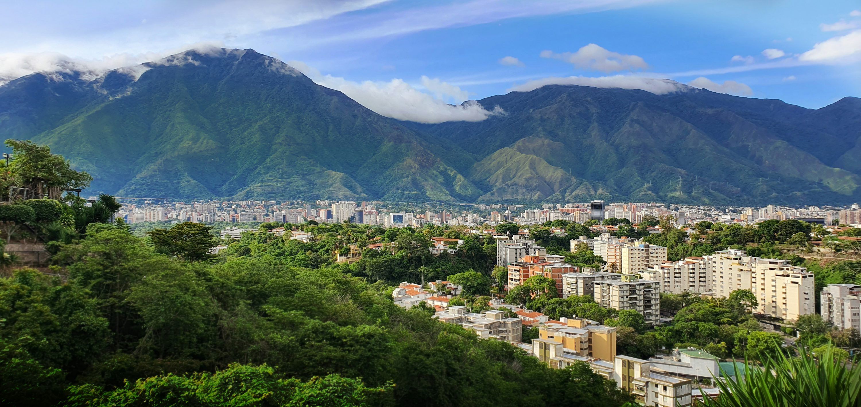 3000x1420 Caracas Picture. Download Free Image