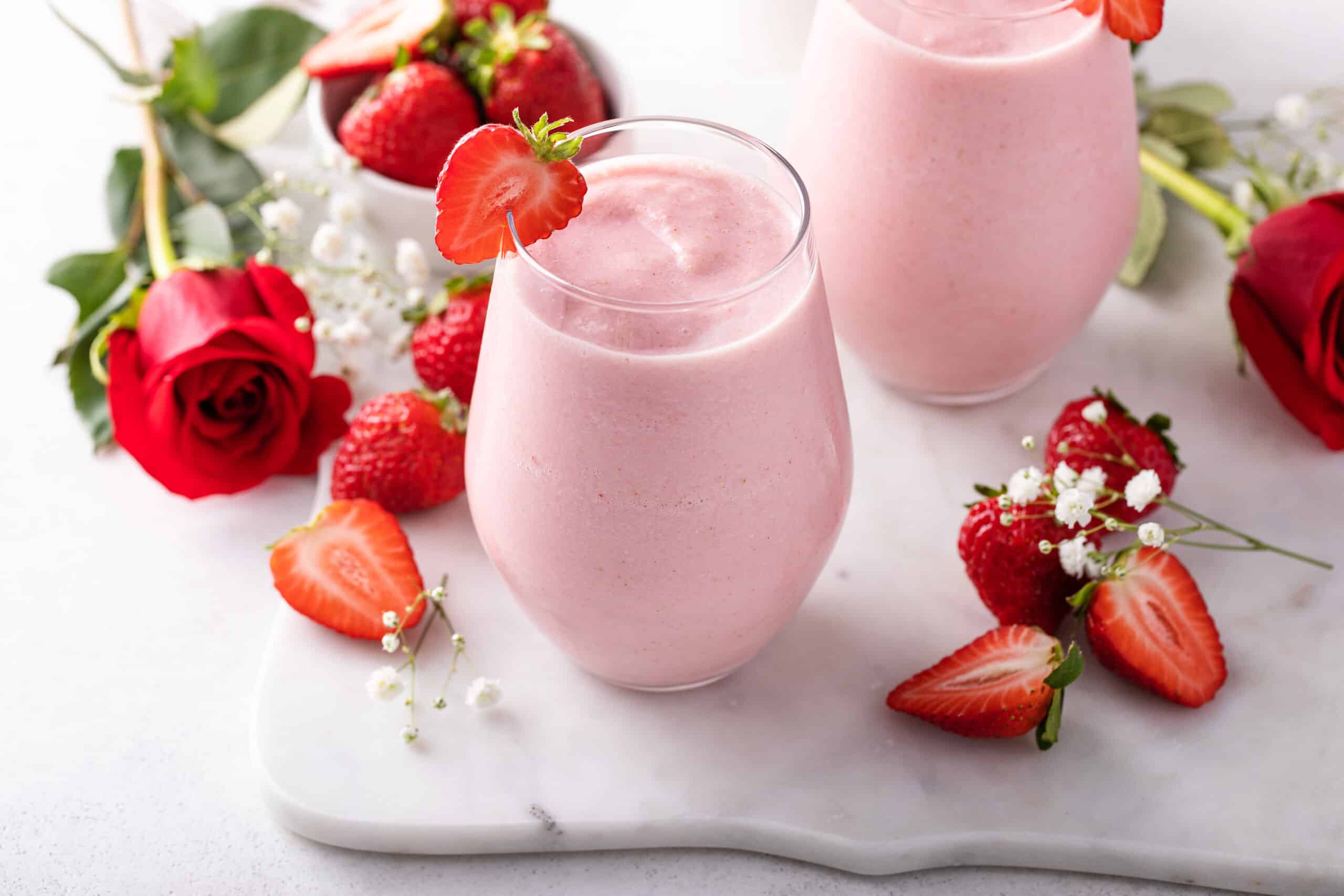 2560x1707 Best Strawberry Smoothie