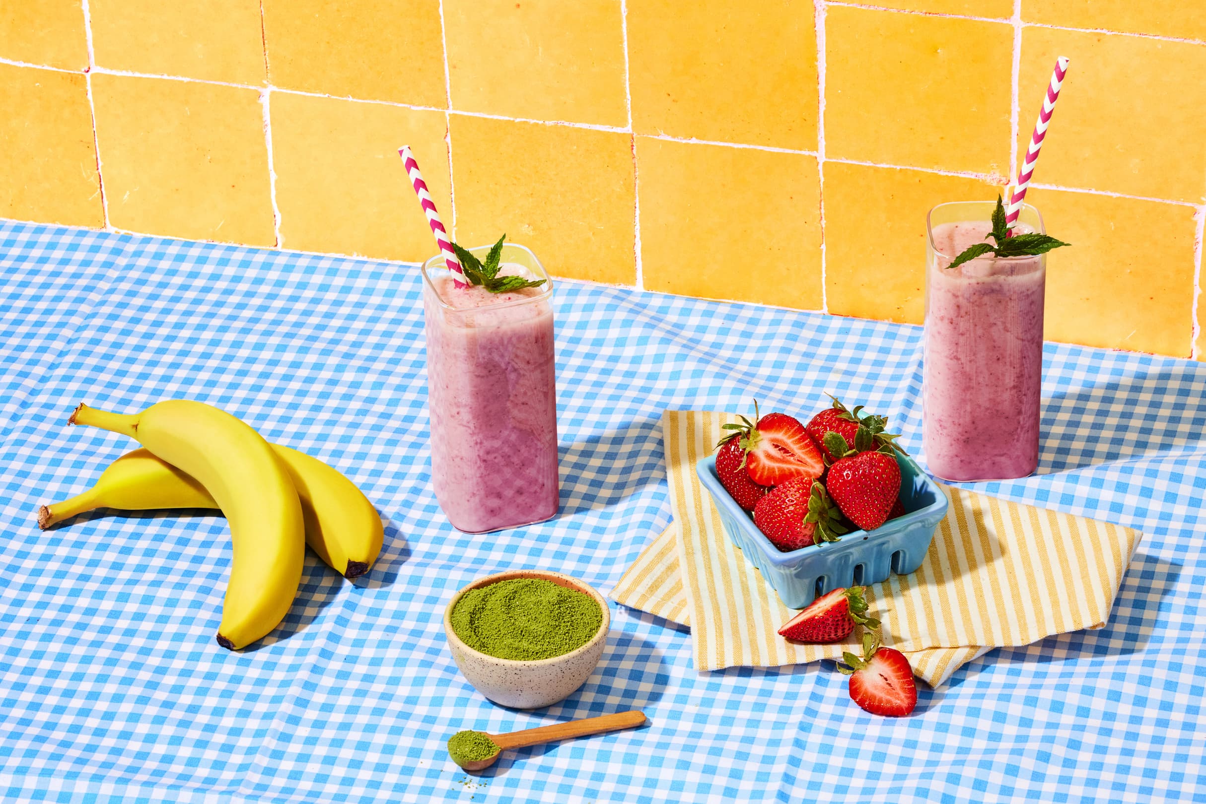 2429x1620 Strawberry Matcha Glow Smoothie