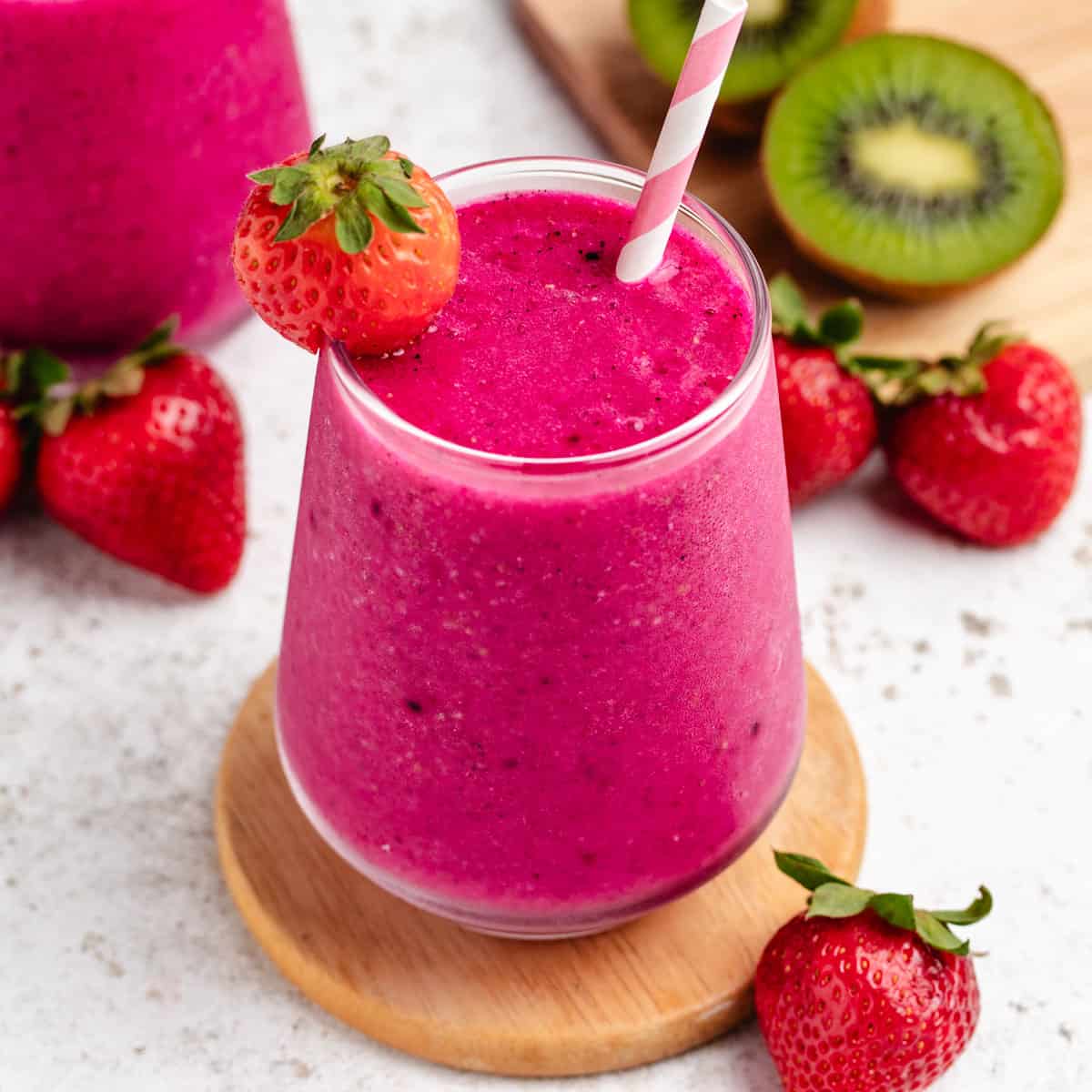 1200x1200 Dragon Fruit Strawberry Smoothie